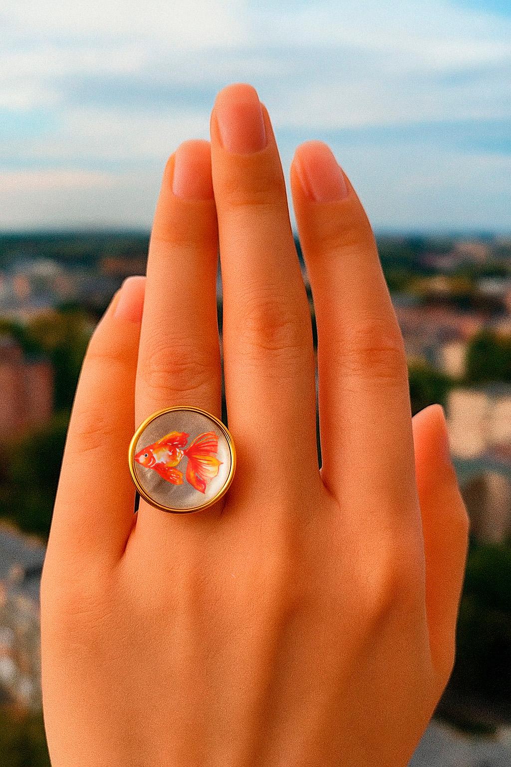 in vendita:  Anello con pesce d'oro dipinto con cammeo di madreperla, anello personalizzato 6