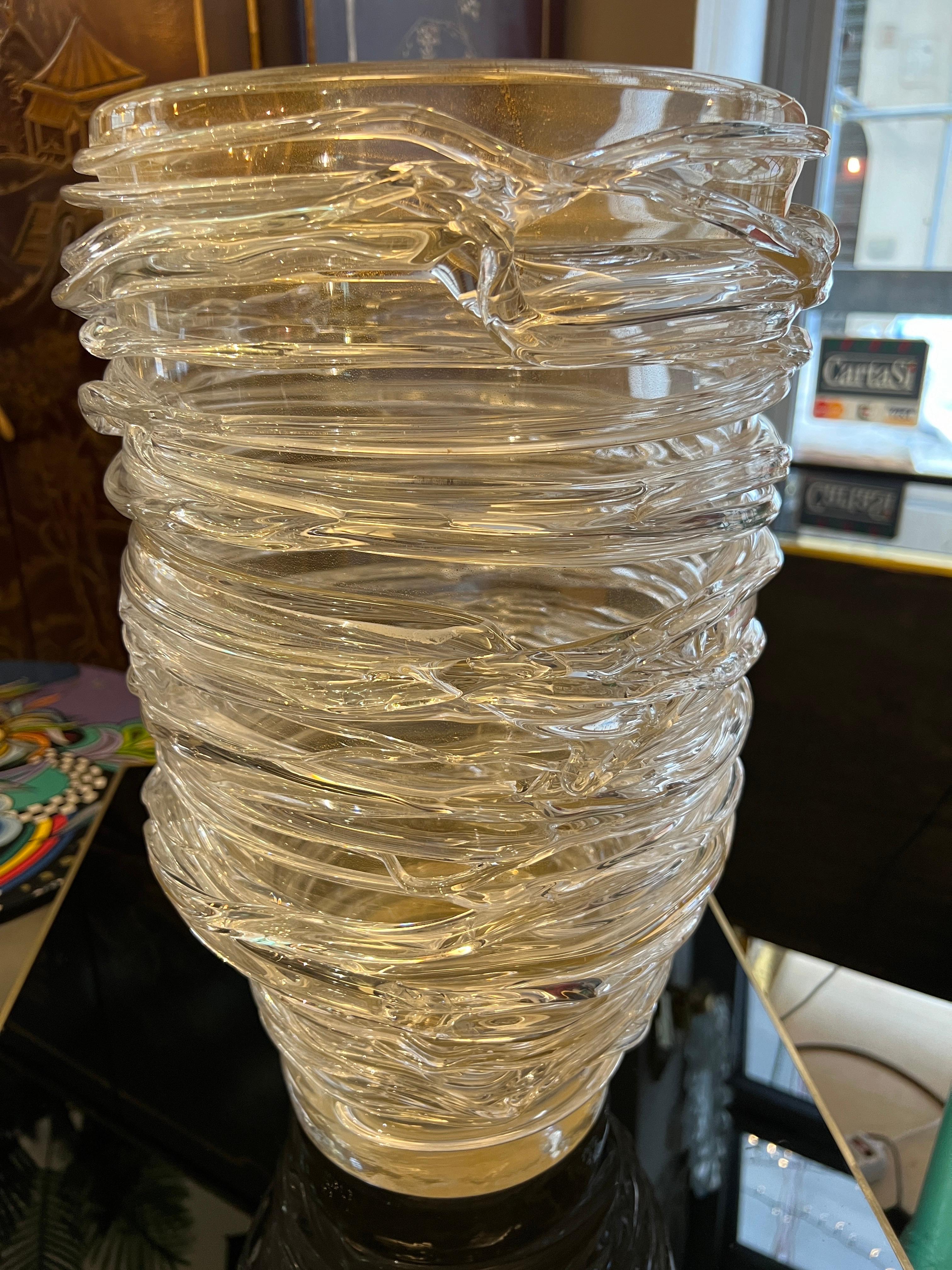 Fine XX secolo Vaso in vetro di Murano a filamenti dorati firmato da Costantini anni '80 in vendita