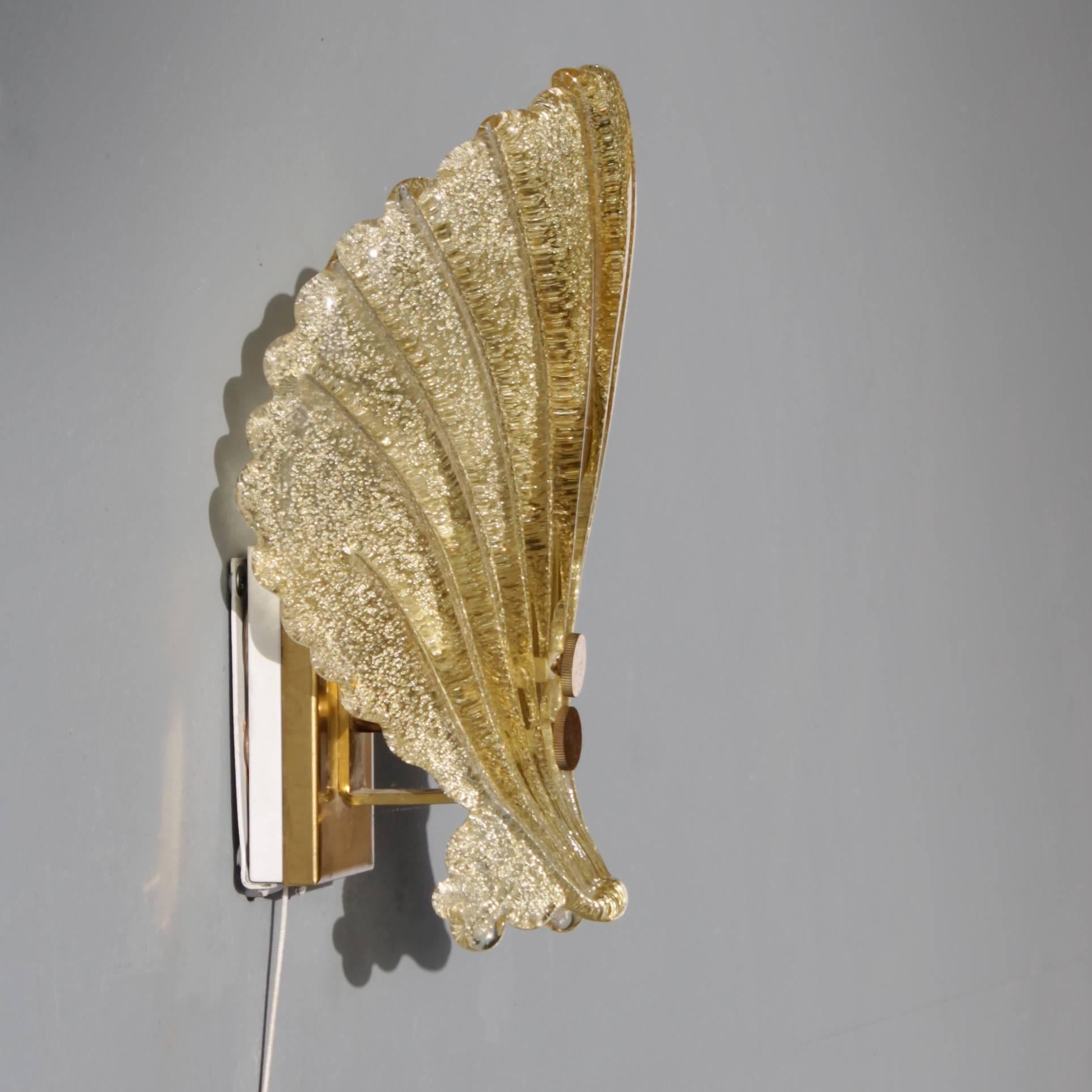 Metal Gold Fleck Sconce in the Manner of Barovier e Toso