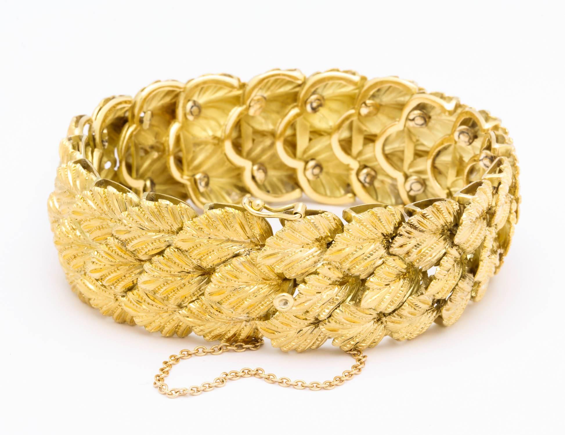 Women's Gold Flexible Leaf Bracelet