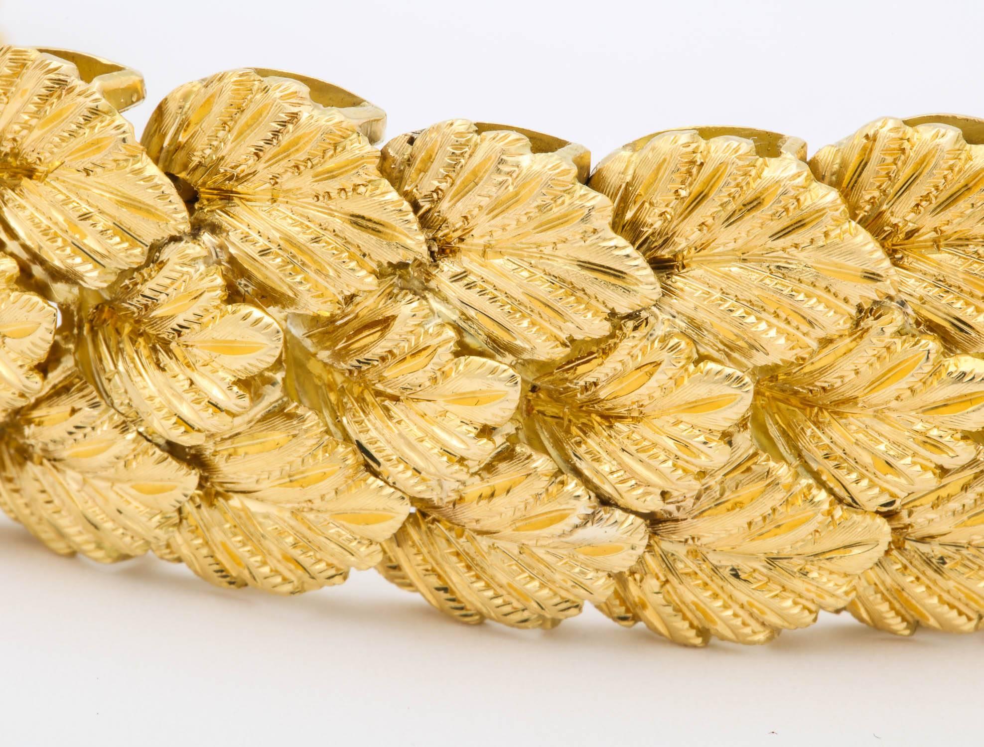 Gold Flexible Leaf Bracelet 4