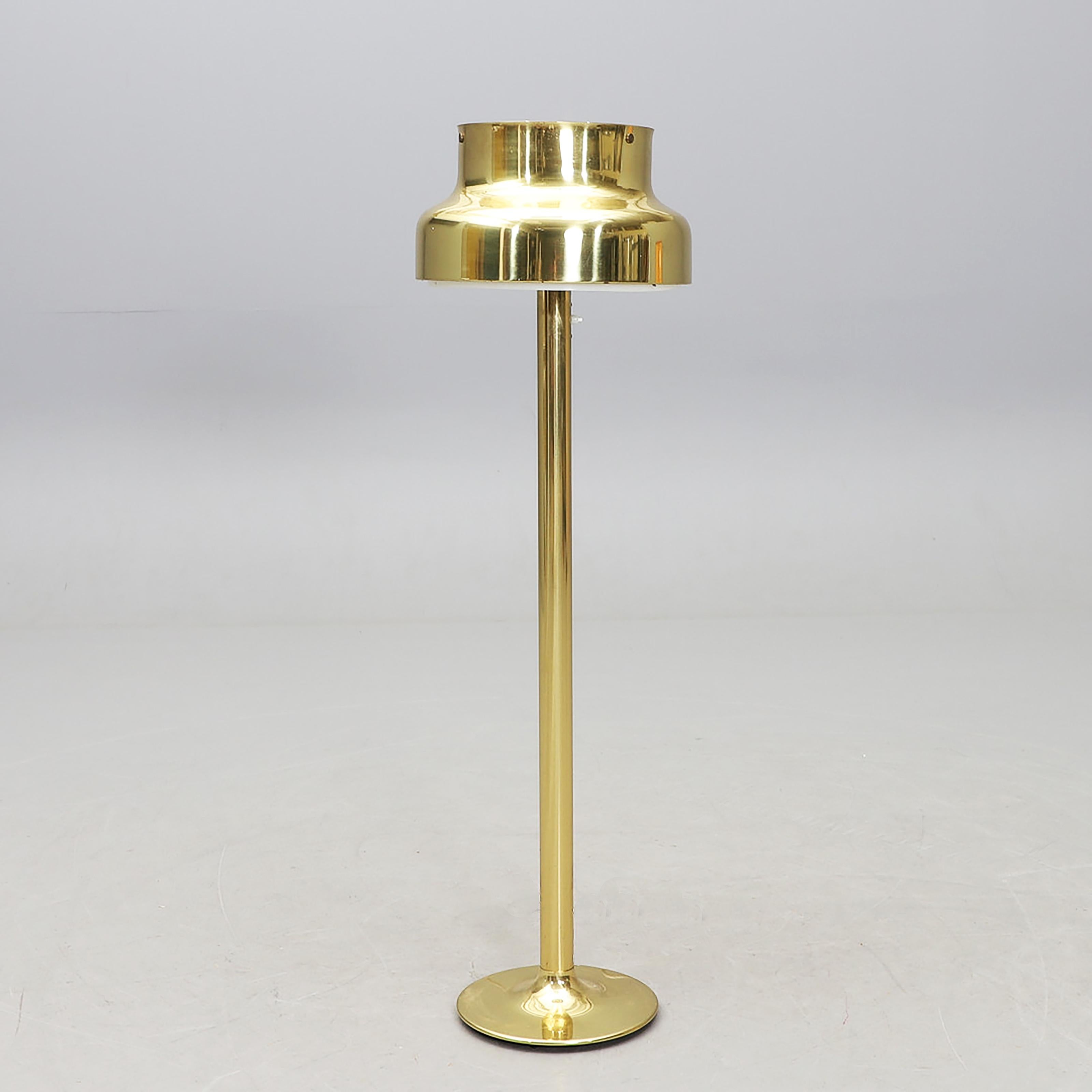 Gold Floor Lamp Bumling by Anders Pehrson for Ateljé Lyktan (Mitte des 20. Jahrhunderts) im Angebot