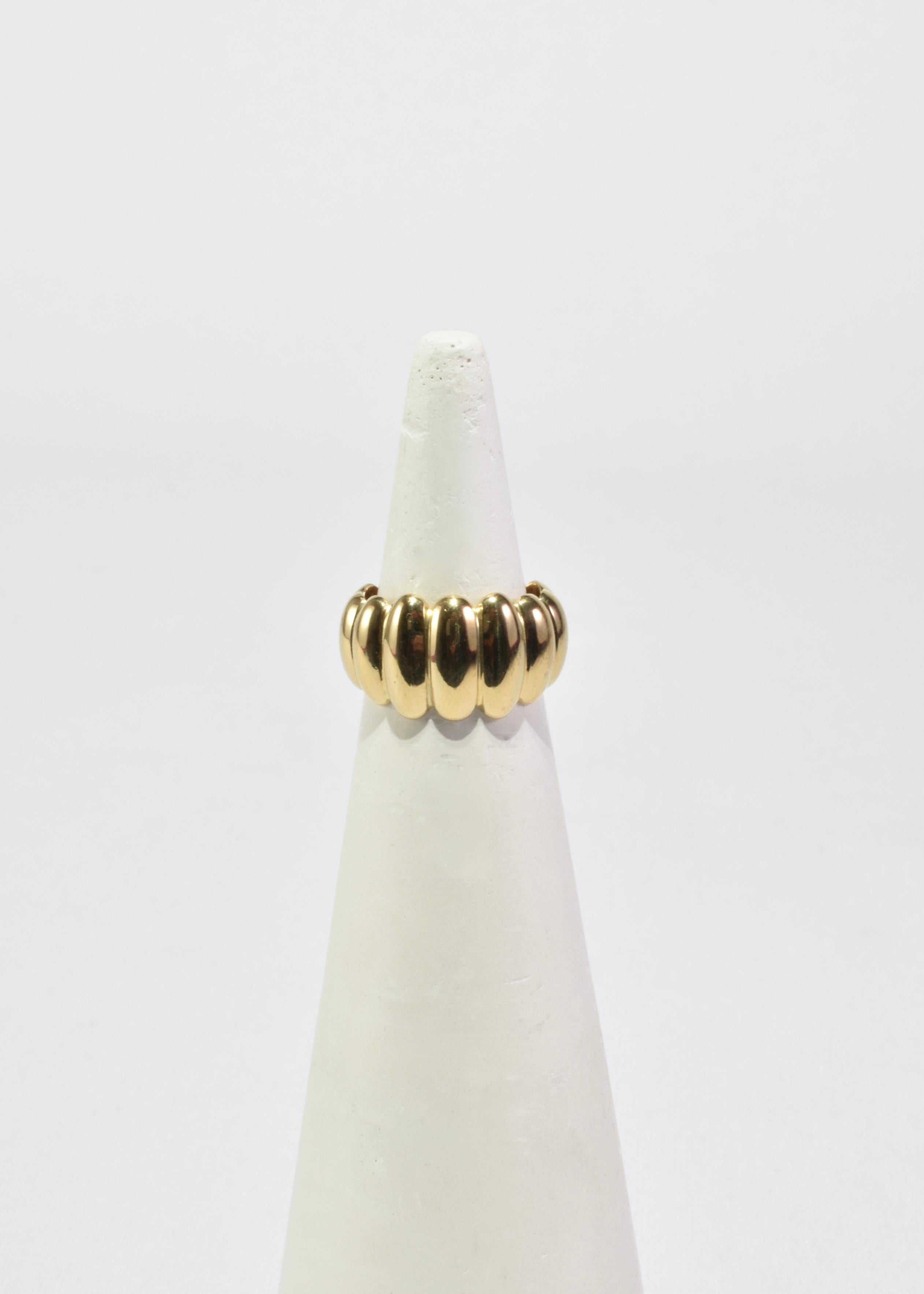 Anello Flora in oro in vendita 1