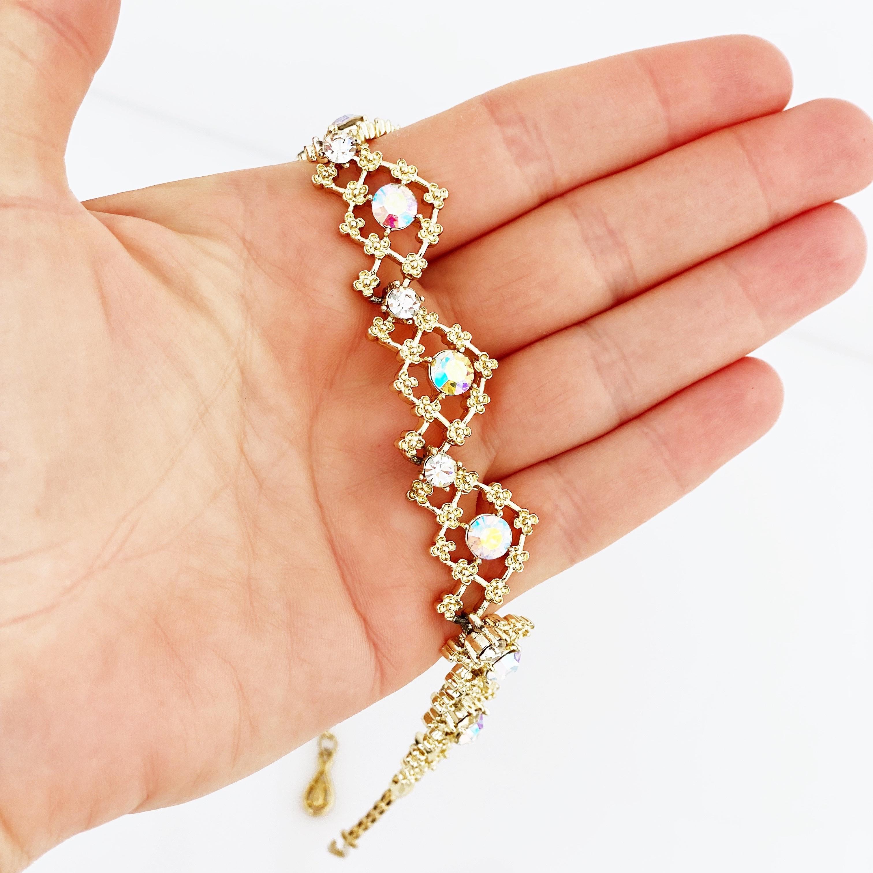 Choker-Halskette aus Gold mit floralem Gitter und Aurora Borealis-Kristallen von Coro, 1960er Jahre Damen