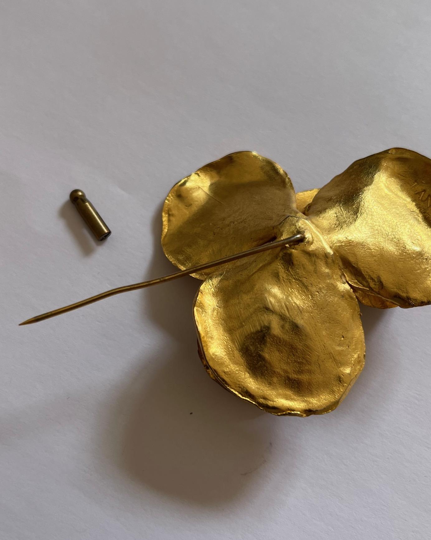 Women's Gold Flower Brooch by Lanvin For Sale