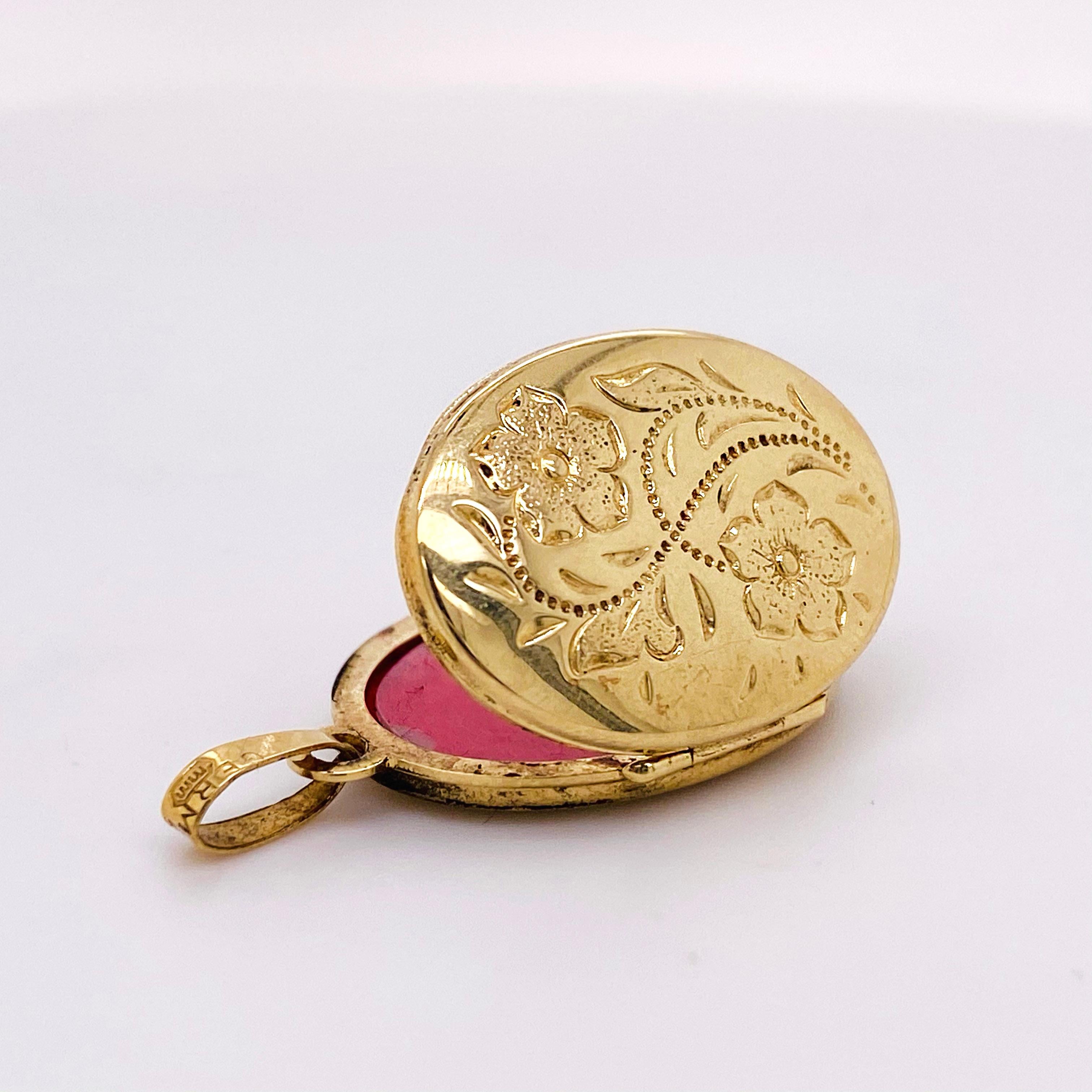 14 karat gold locket