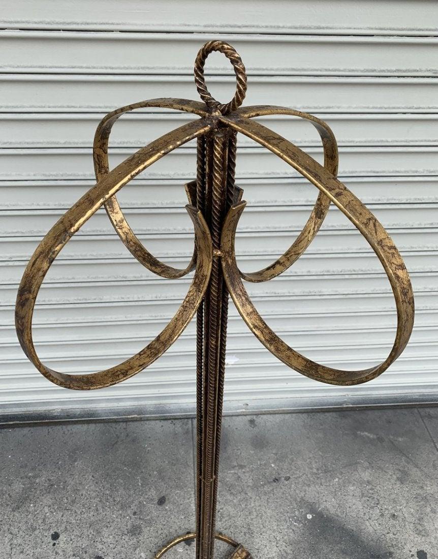 Gold Gilded Wrought Iron Stand In Good Condition In Los Angeles, CA