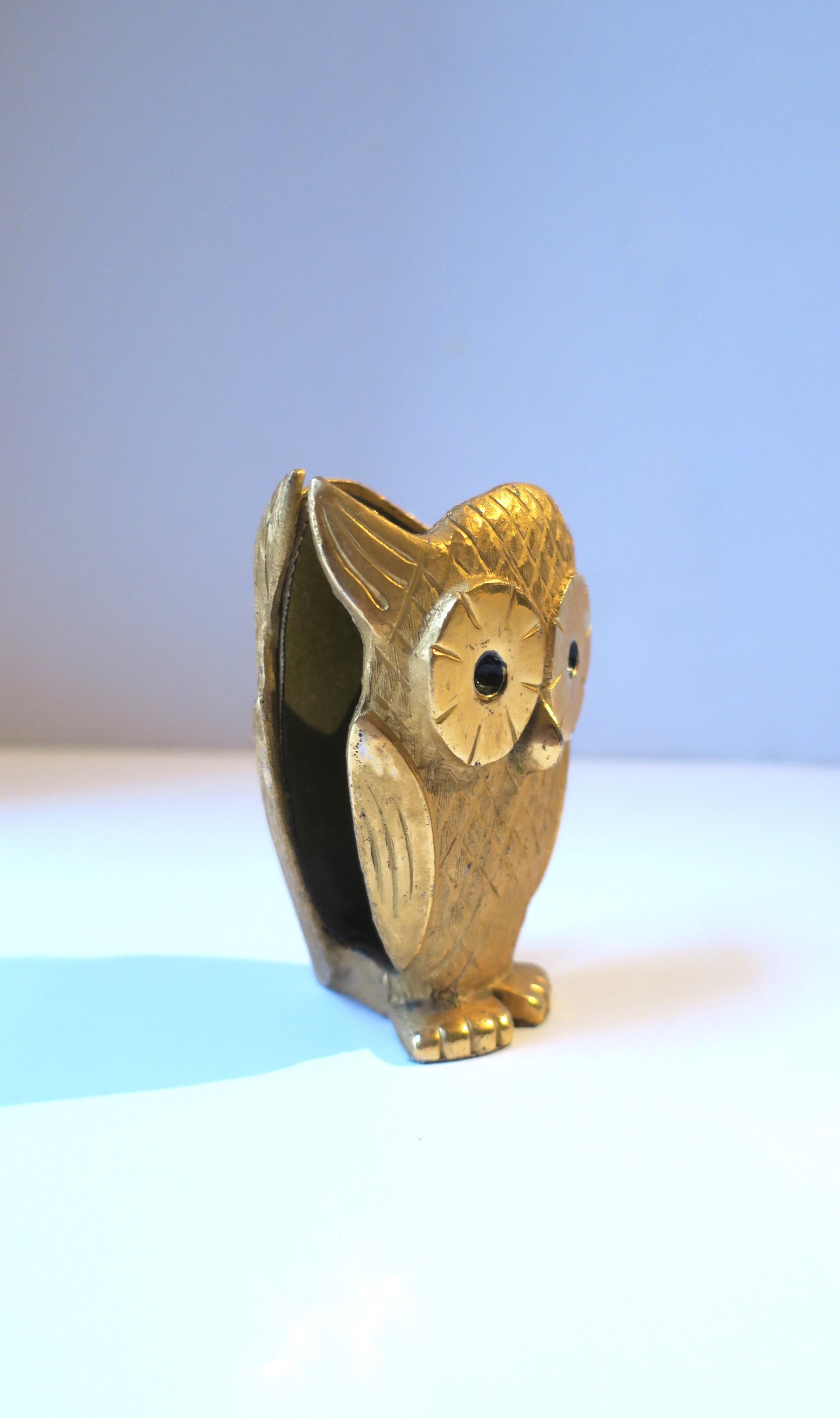 Gold Gilt Bronze Owl Bird Eyeglass Holder, circa 1960s For Sale 1