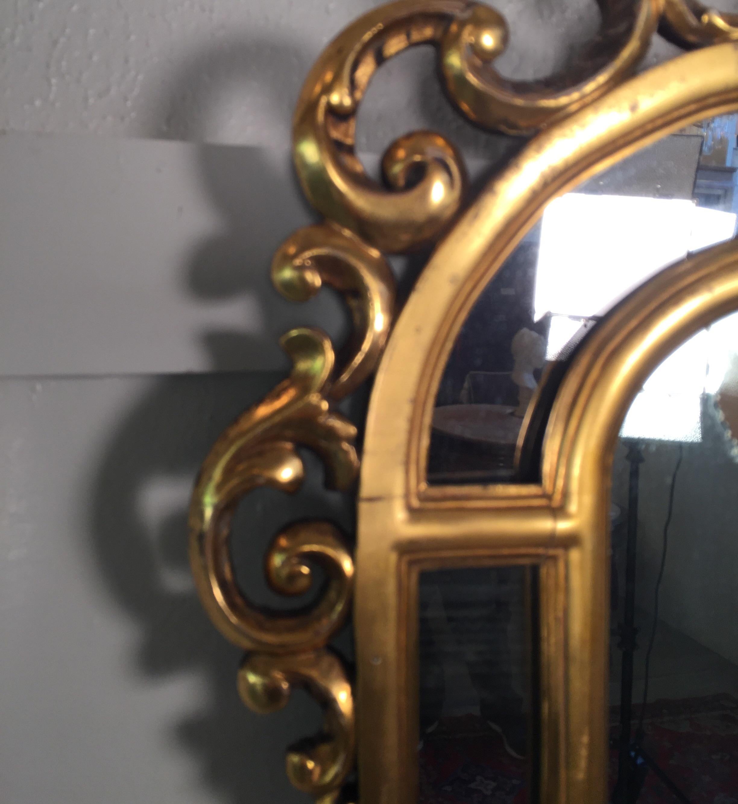 Gold Gilt French Style Mirror in Original Condition, circa 1890s In Good Condition For Sale In Lambertville, NJ