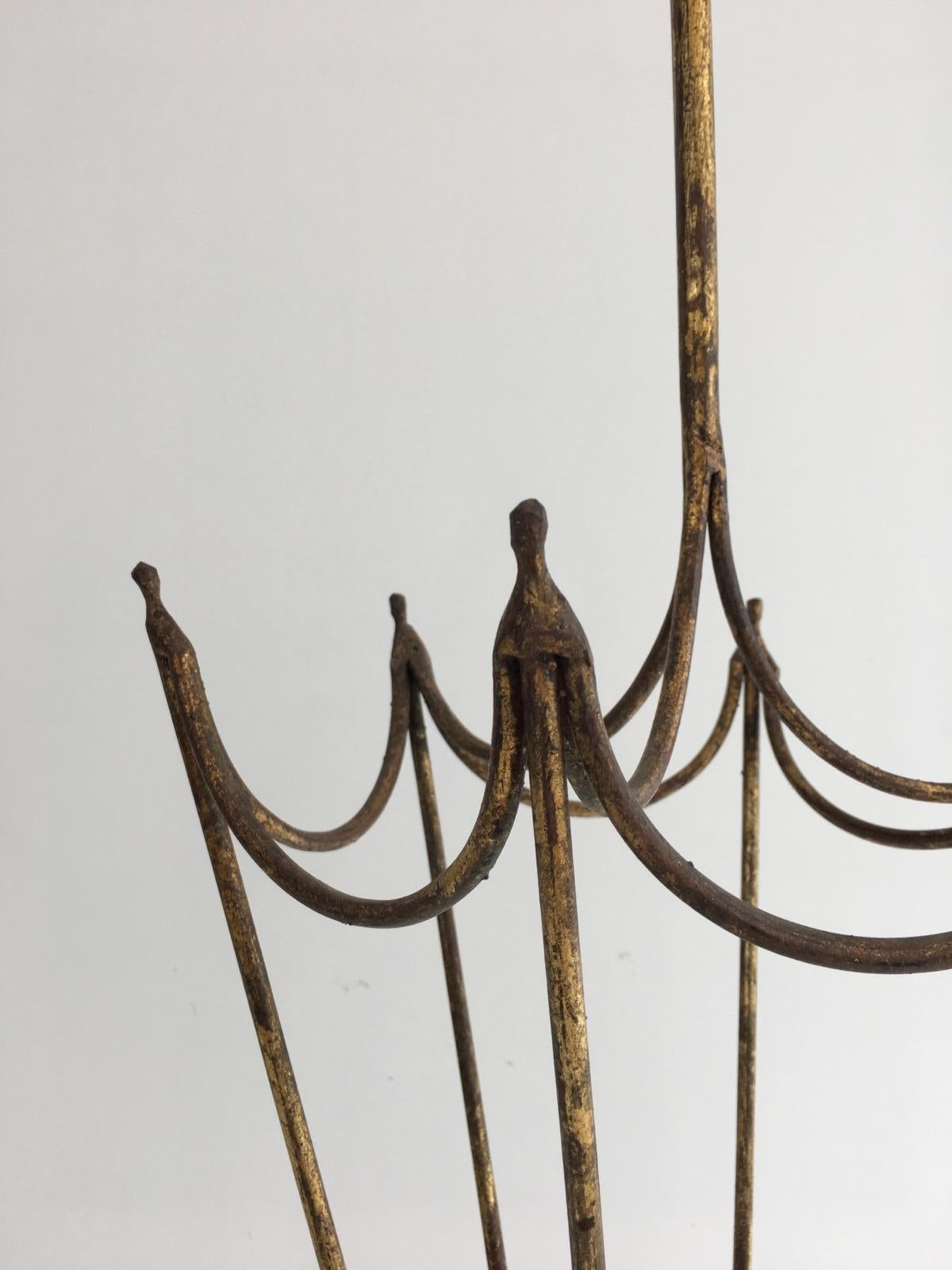 Milieu du XXe siècle Porte-parapluies en fer doré à l'or fin:: vers 1940 en vente