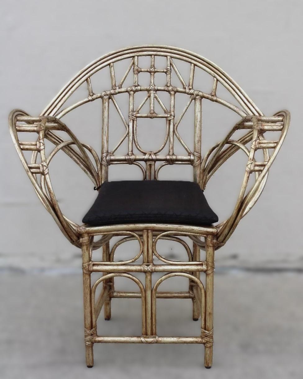 Edward Tuttle pour McGuire Chaise papillon en rotin de bambou en vente 3