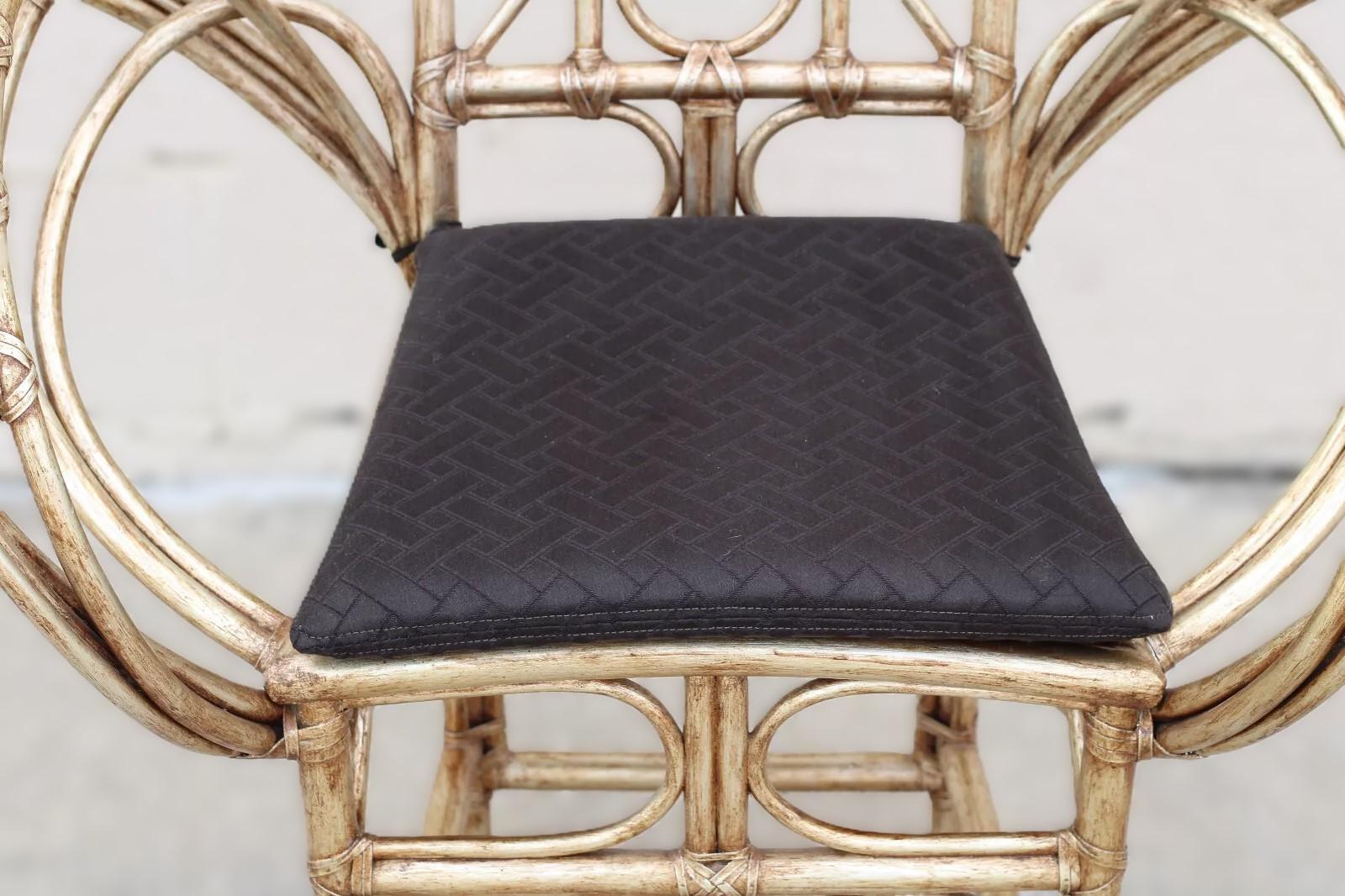 Edward Tuttle pour McGuire Chaise papillon en rotin de bambou en vente 10