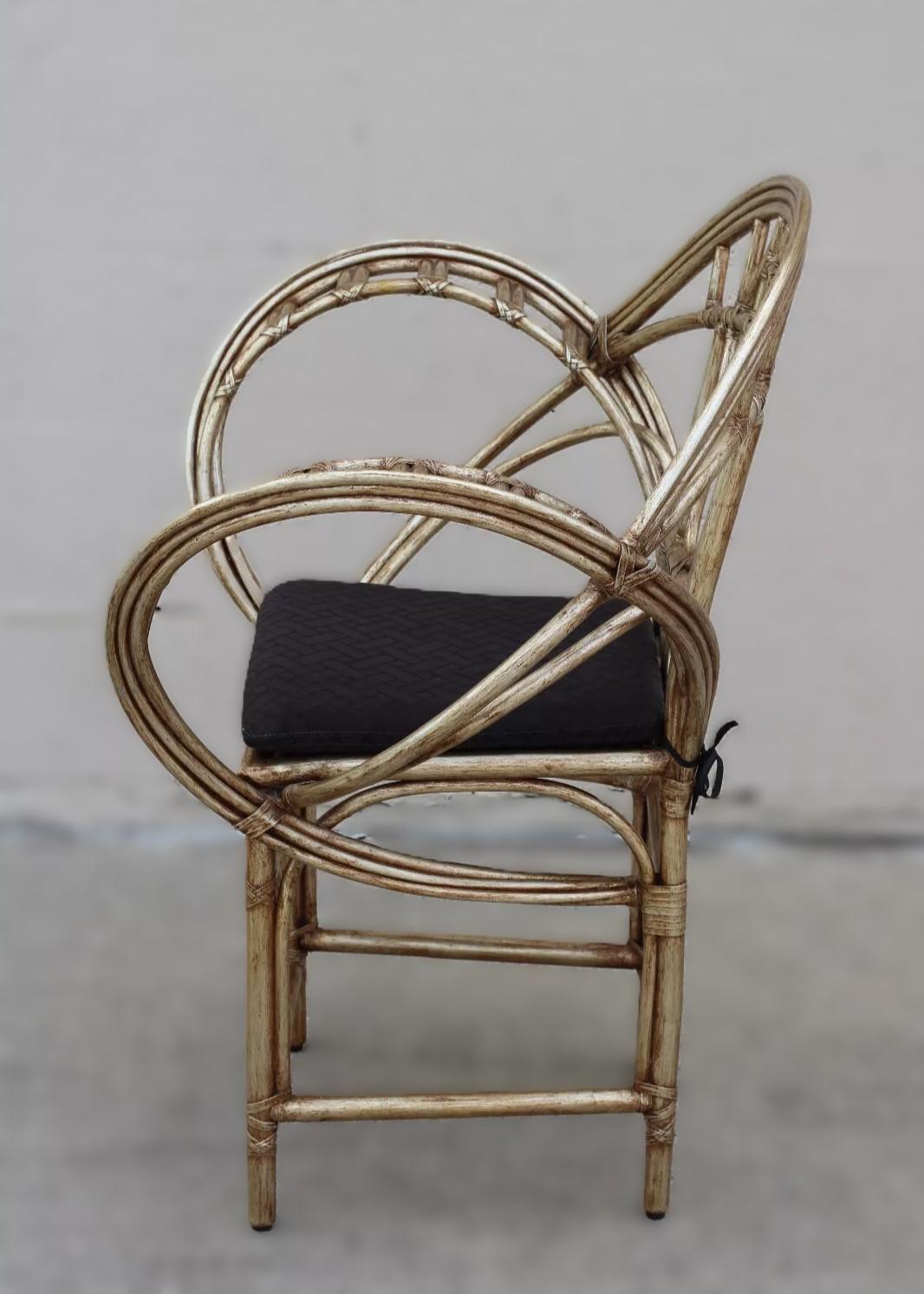 Fait main Edward Tuttle pour McGuire Chaise papillon en rotin de bambou en vente