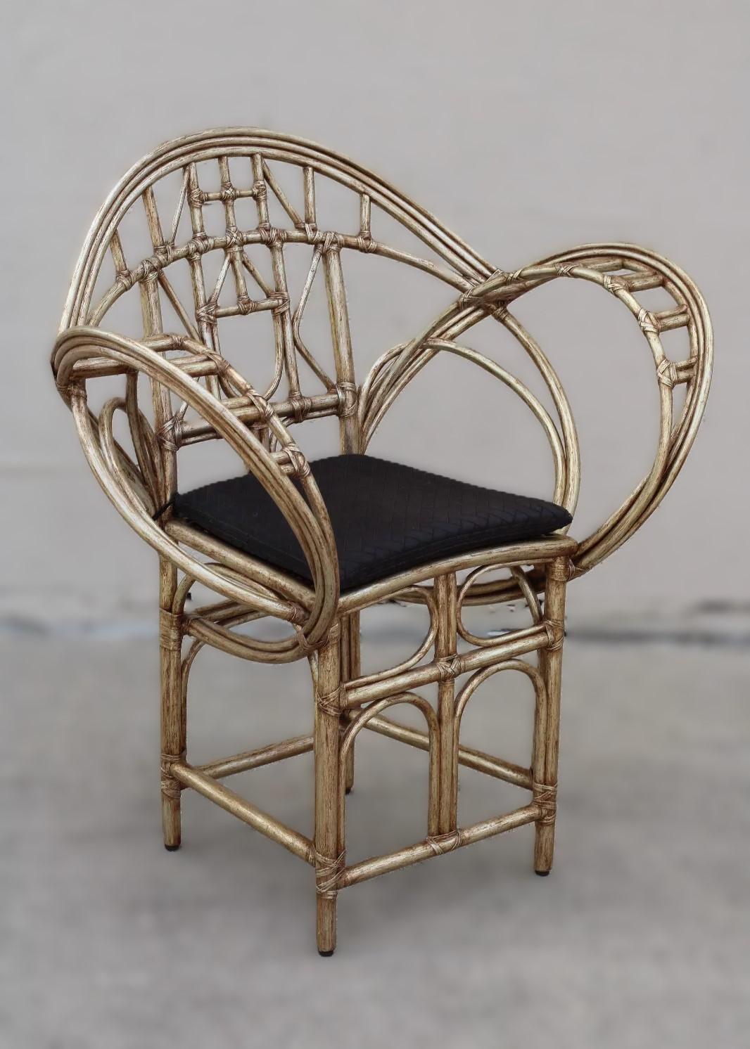 Edward Tuttle pour McGuire Chaise papillon en rotin de bambou en vente 2