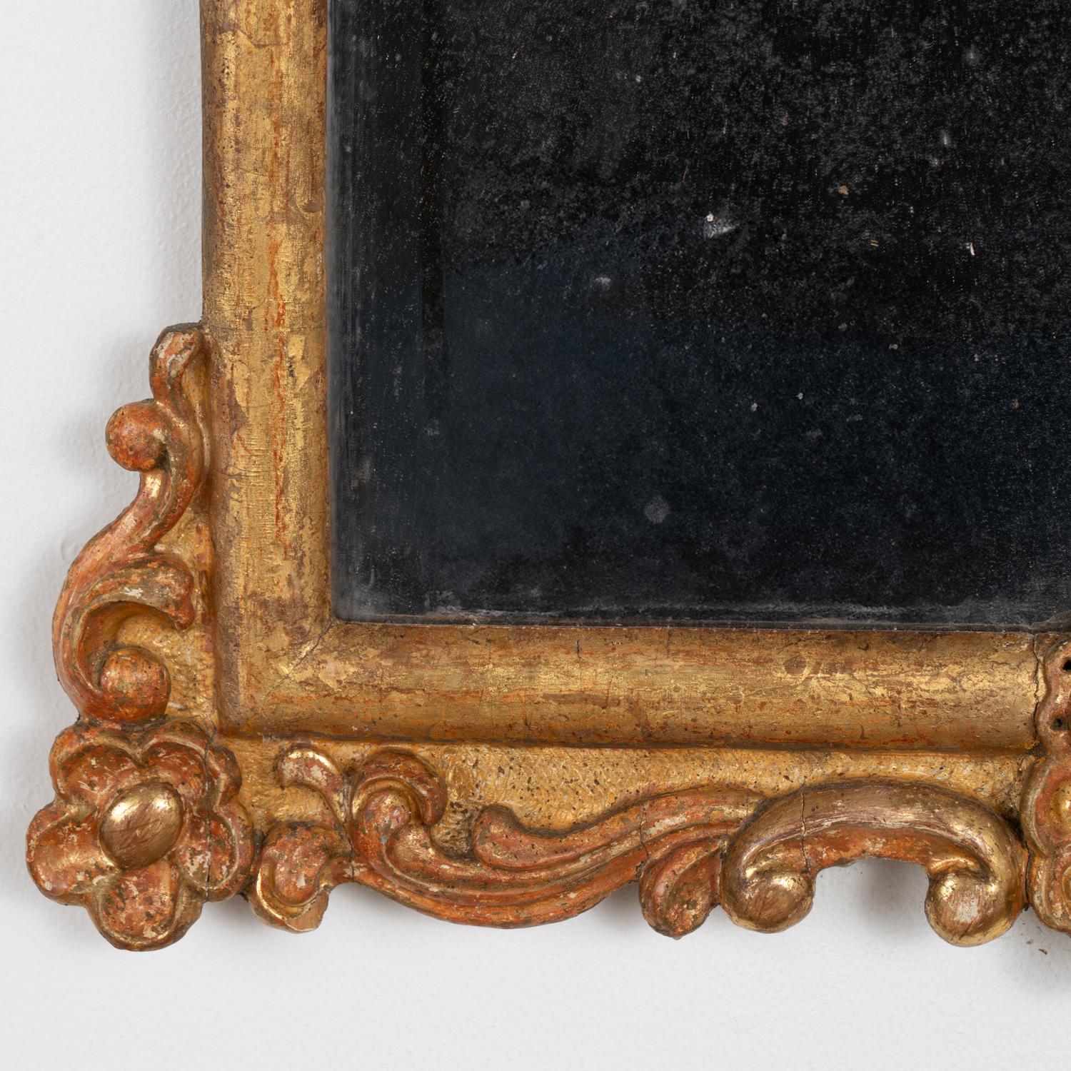 Gold Gilt Rococo Carved Mirror, Sweden circa 1790-1810 For Sale 5