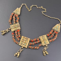 Argento dorato Collana a forma di bidone di corallo Realizzata a mano