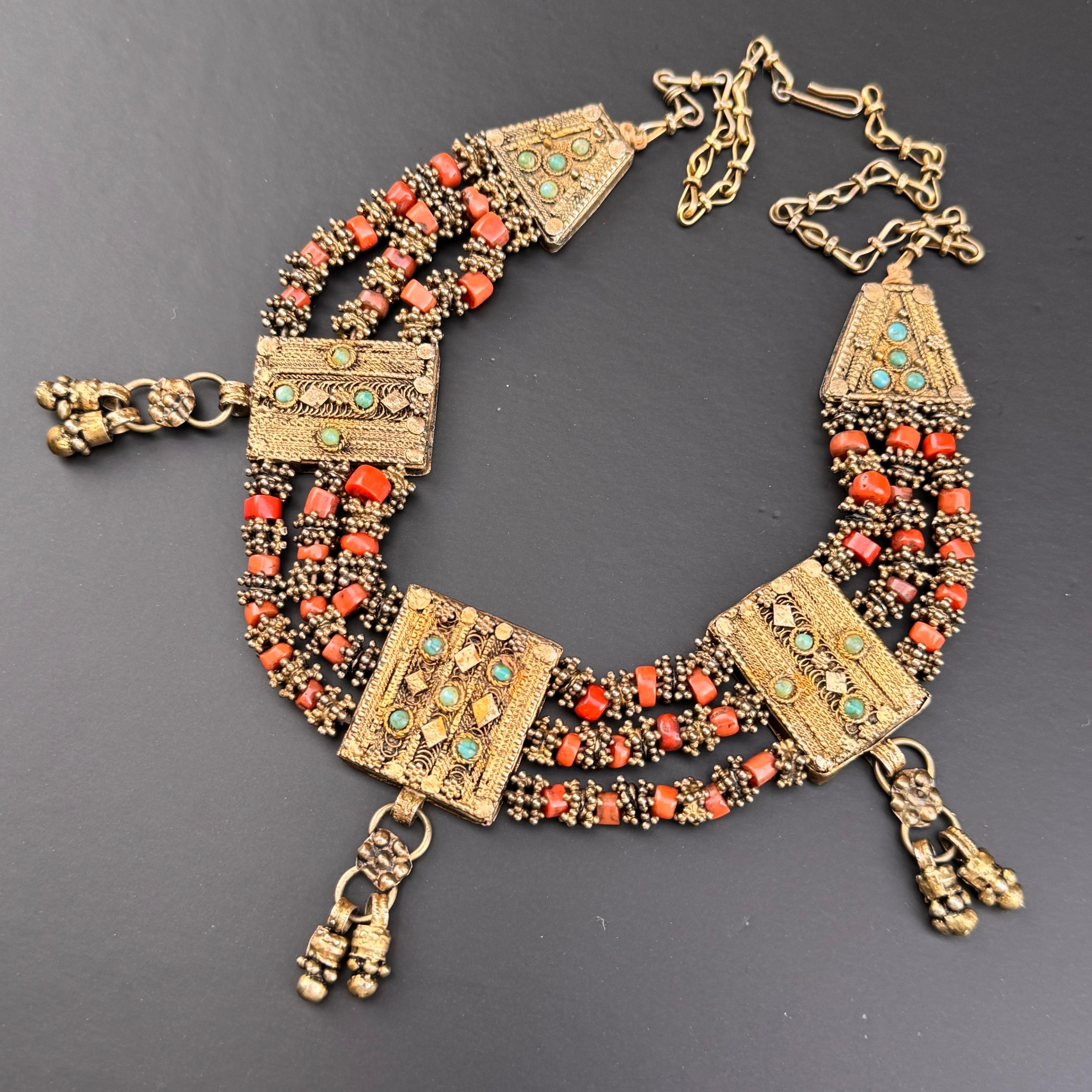 Bead Gold gilt silver Coral bin necklace Handmade