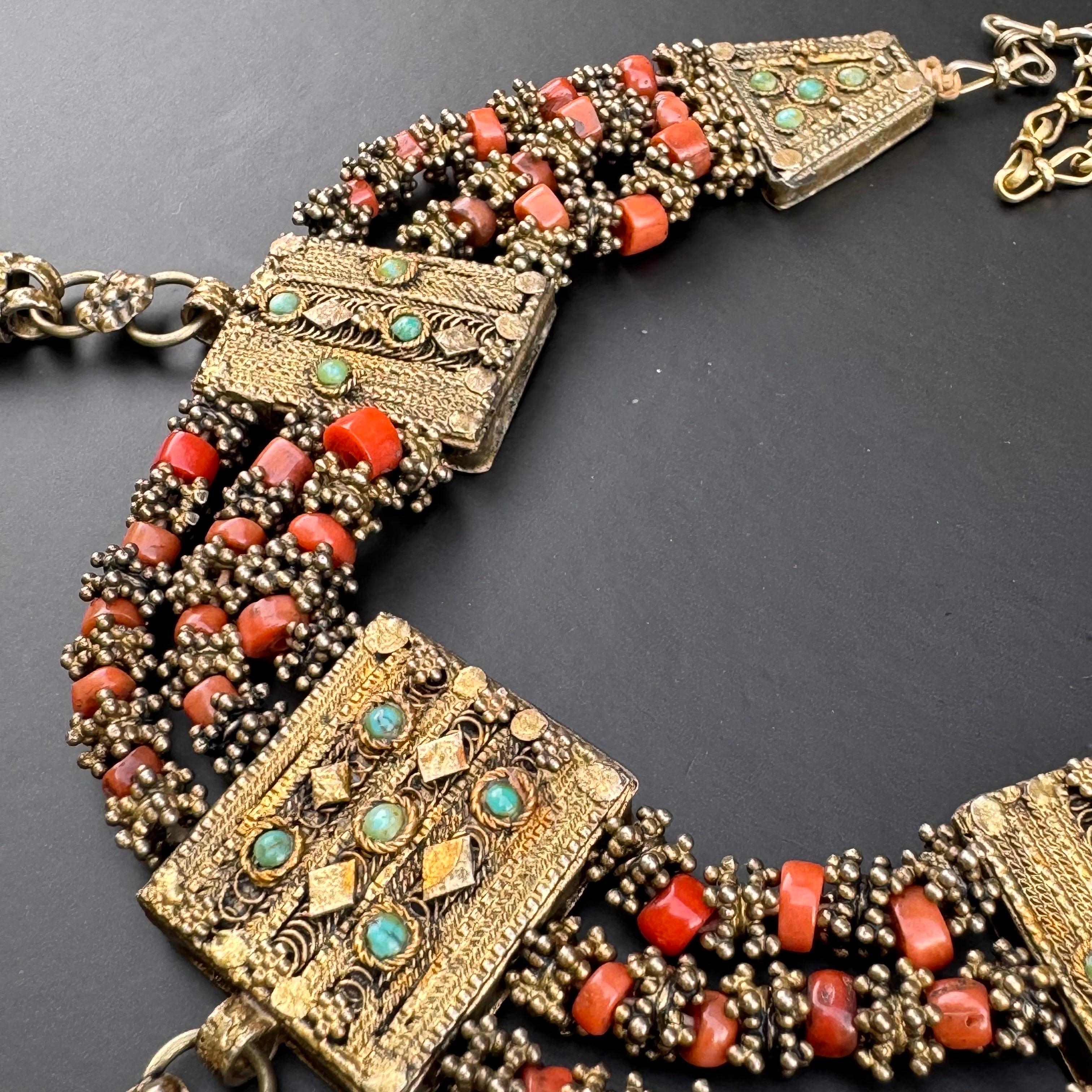 Women's Gold gilt silver Coral bin necklace Handmade