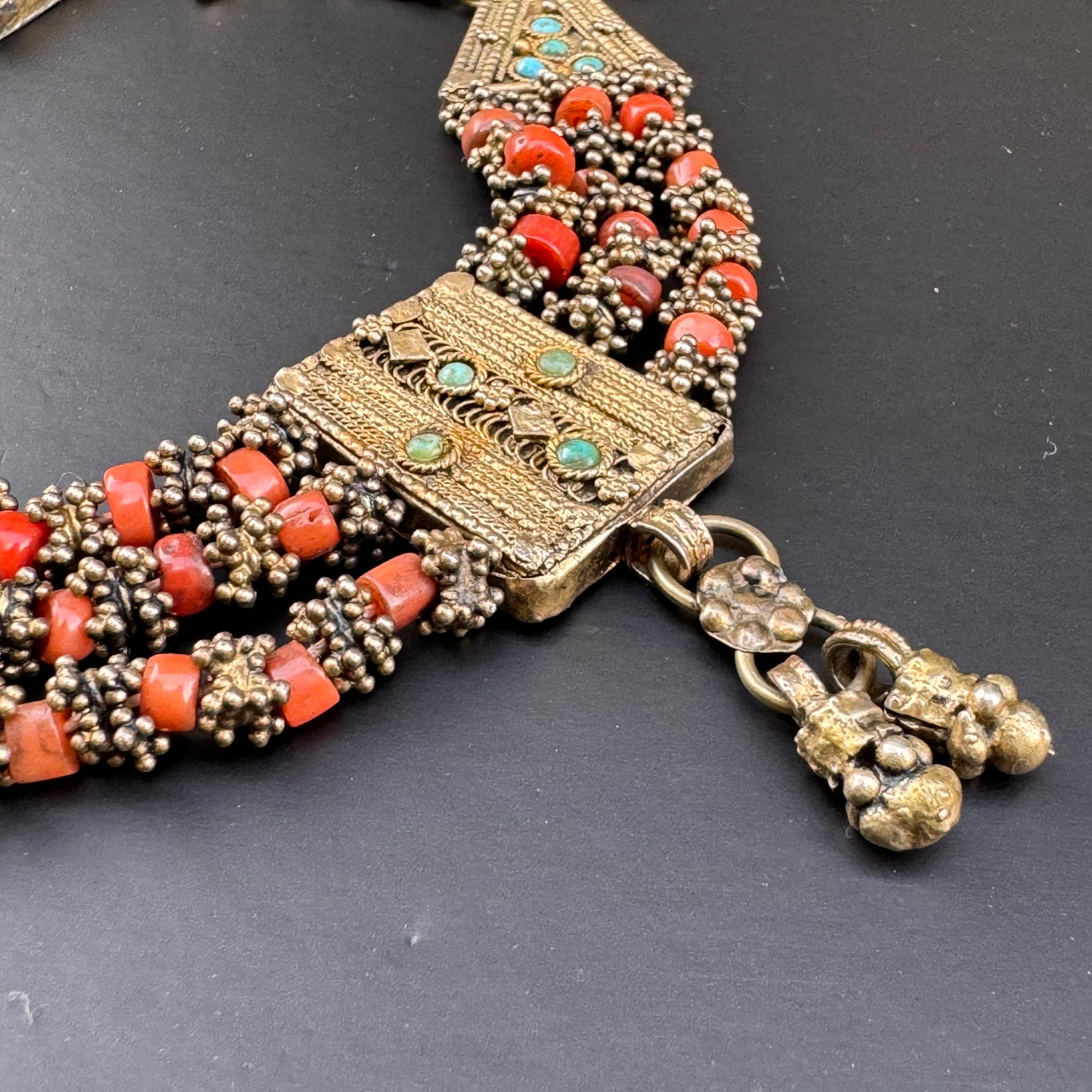 Gold gilt silver Coral bin necklace Handmade 1