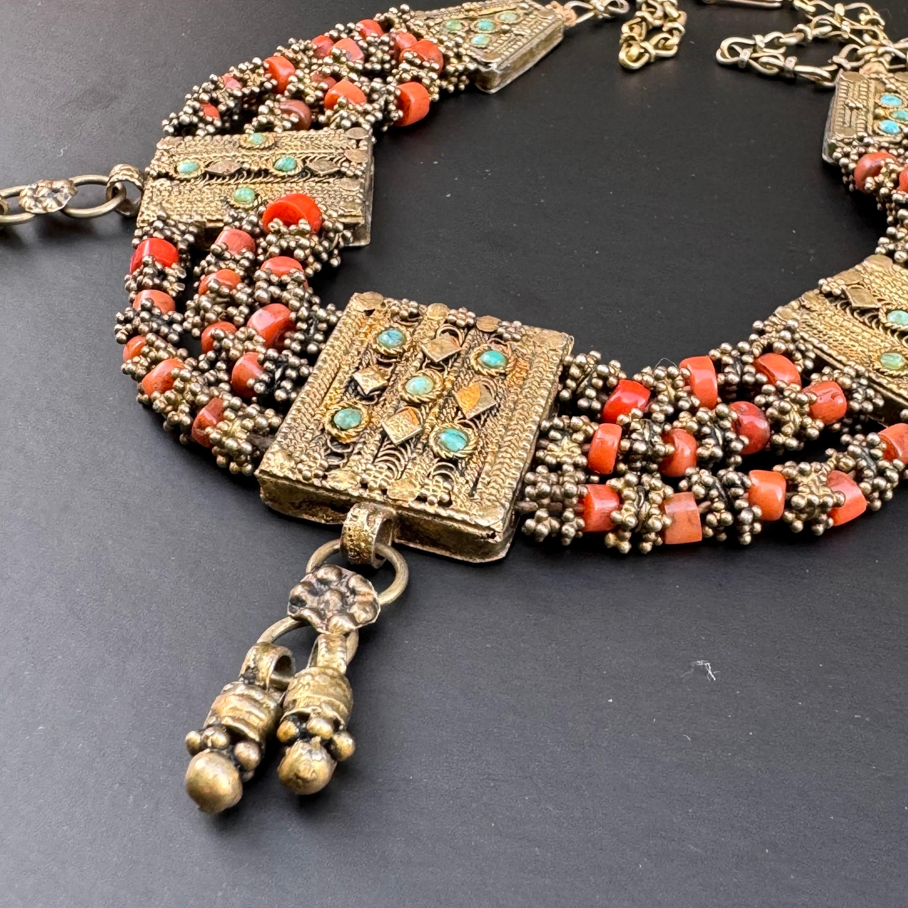 Gold gilt silver Coral bin necklace Handmade 2