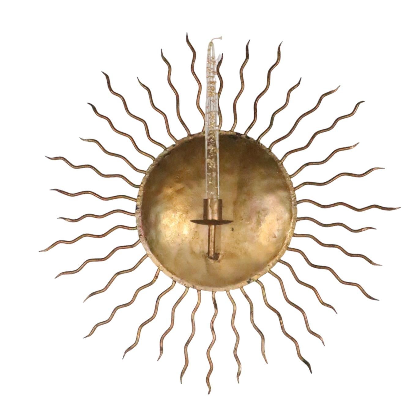 Gold Gilt Sun Burst Sconce Made in Italy c. 1970's For Sale 5