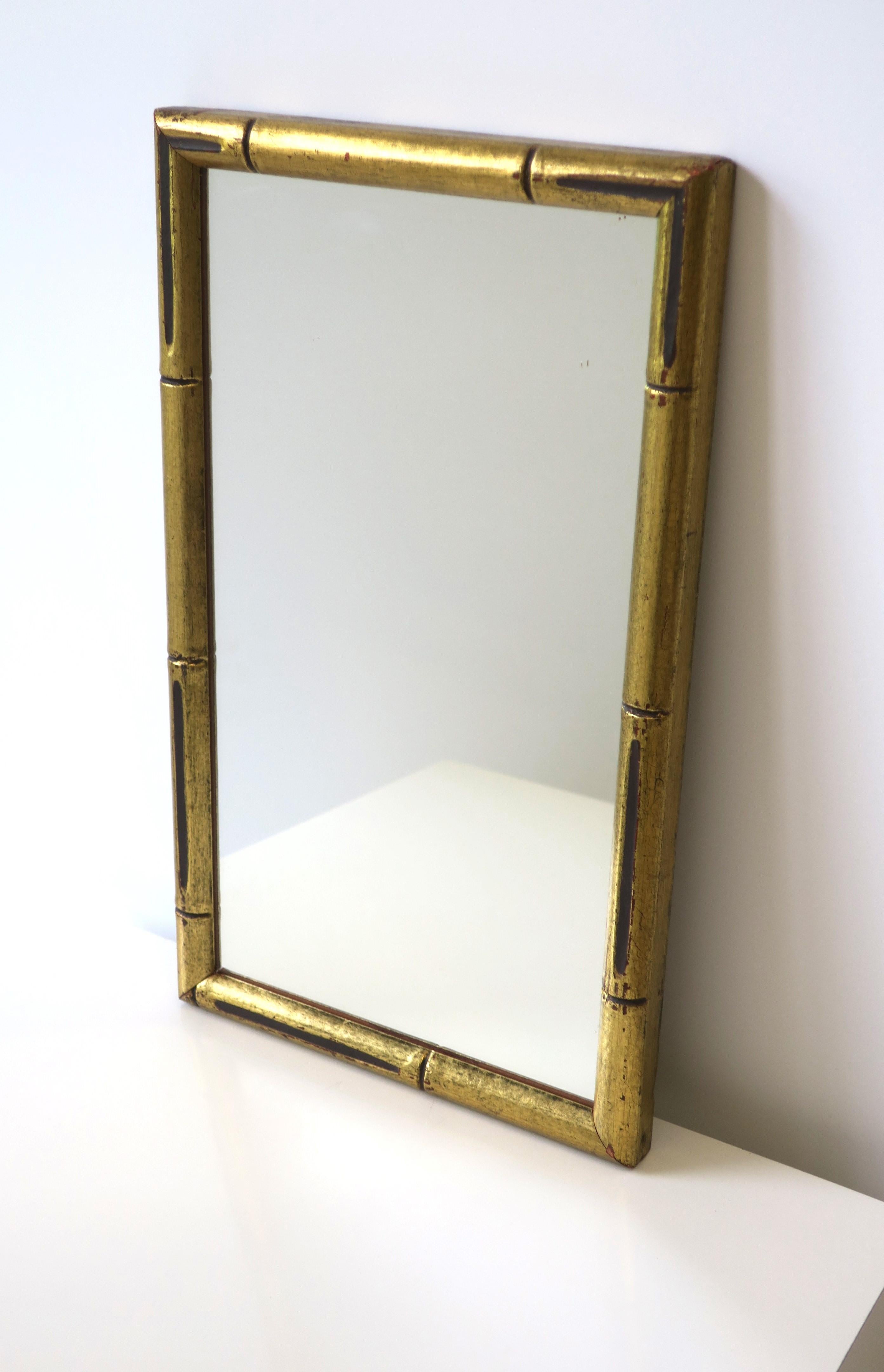 Gold Giltwood Faux Bamboo Framed Wall or Vanity Mirror in the Chinoiserie Style In Good Condition For Sale In New York, NY