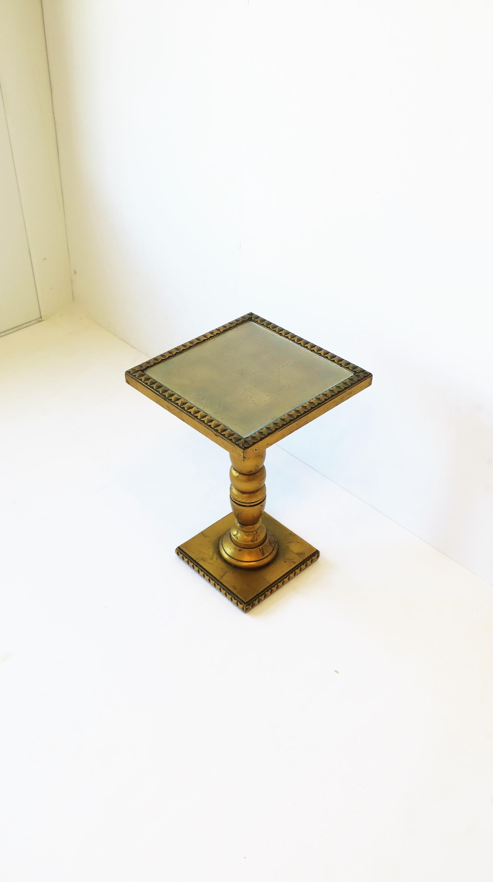 Wood Gold Giltwood Side Drinks Table, circa 1960s For Sale