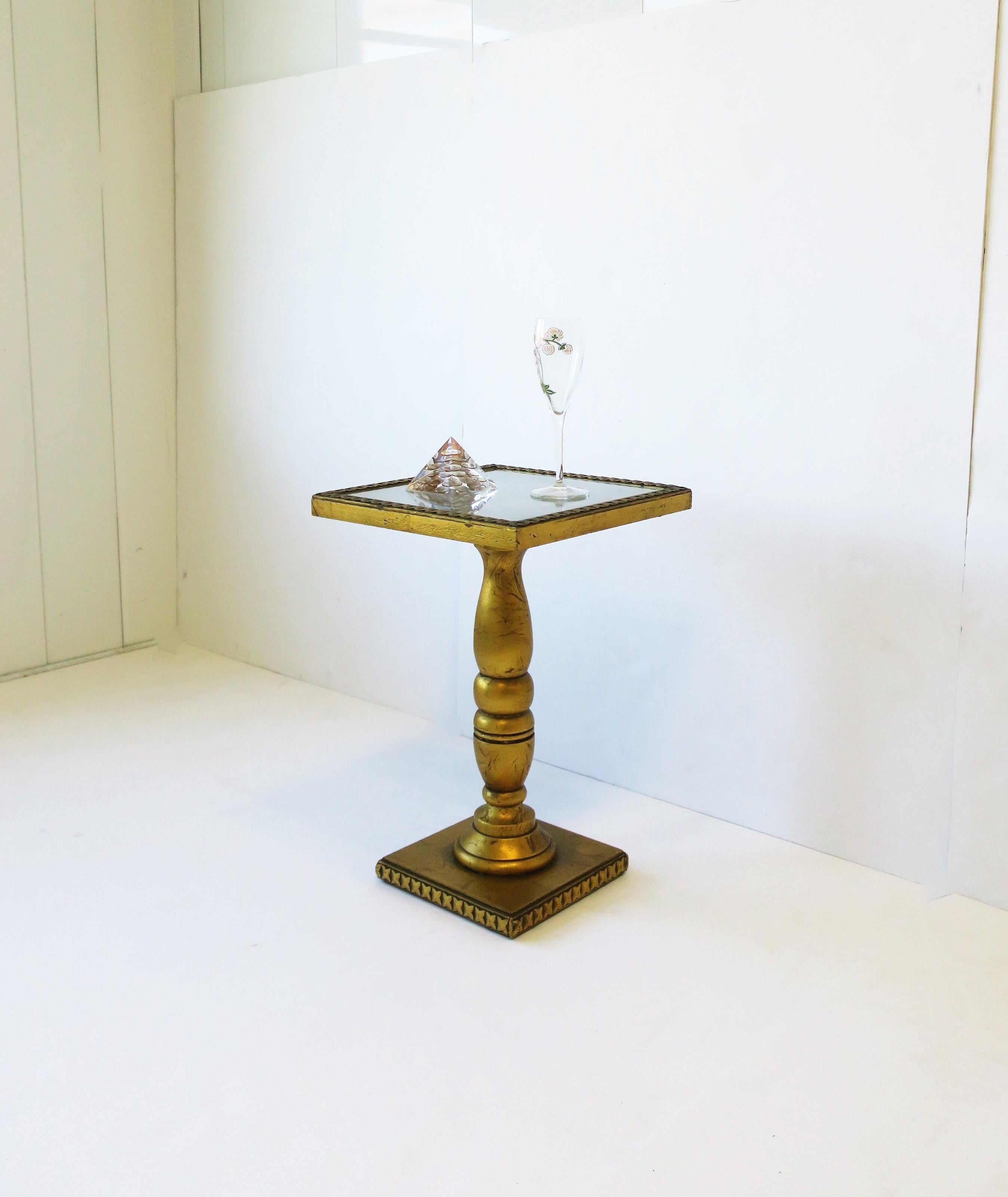 Gold Giltwood Side Drinks Table, circa 1960s For Sale 1