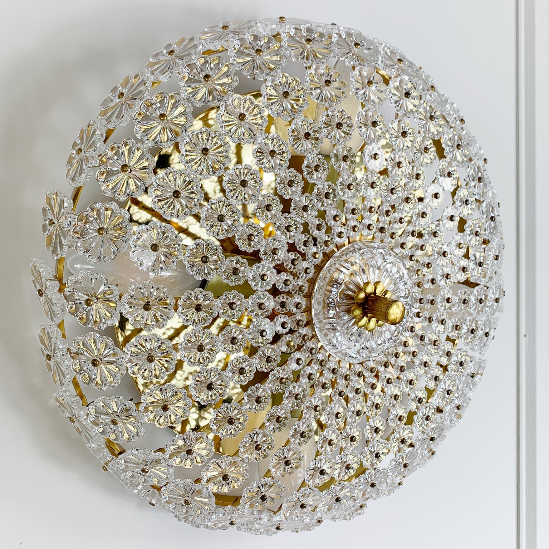 Gold Glass Flushmount Light by Emil Stejnar for H. Richter 1950’s In Good Condition For Sale In Hastings, GB