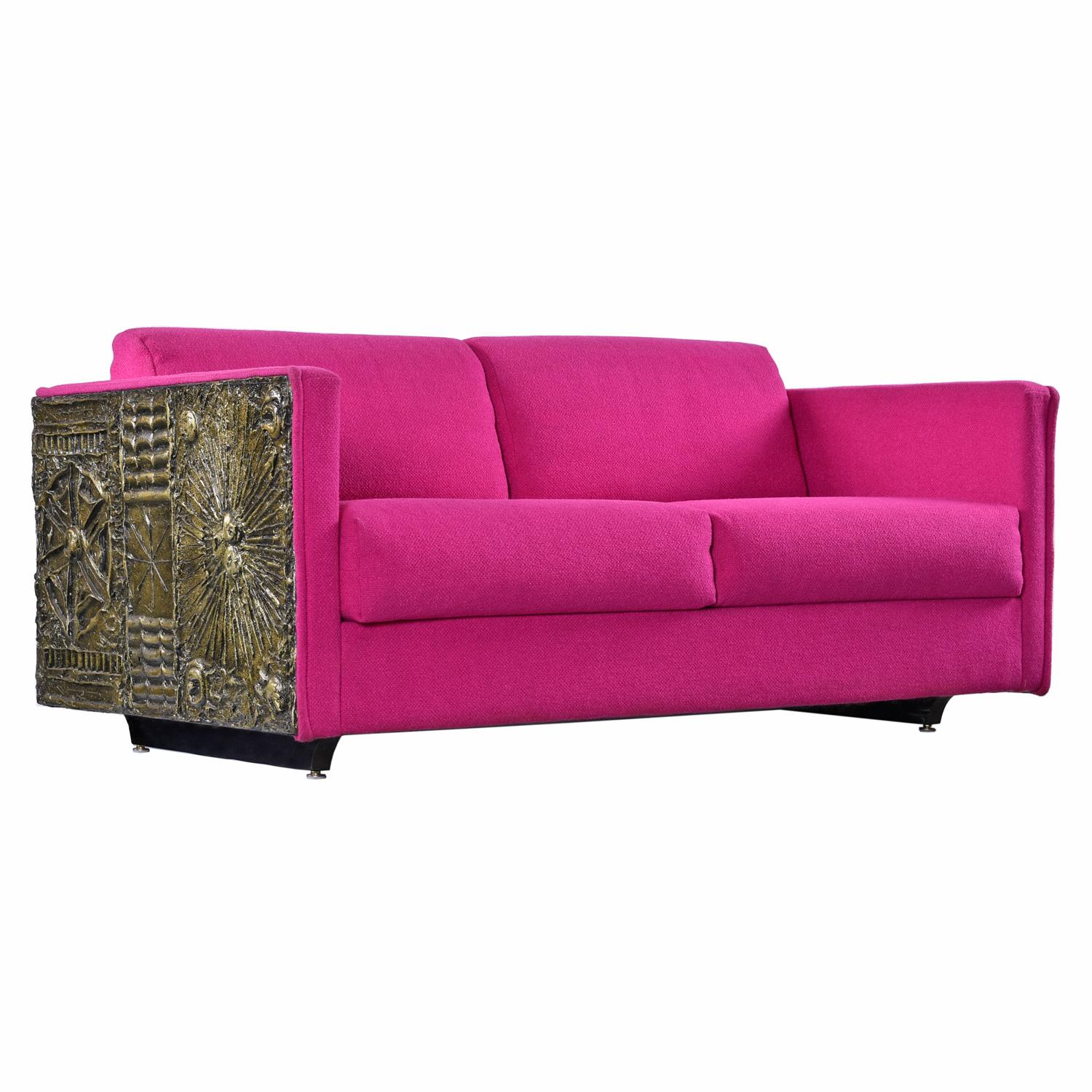 Sie werden nirgendwo eine schönere Originalversion dieses Adrian Pearsall Brutalist loveseat sofa finden.  Das stimmt, dieser wunderbare rosa Wollstoff wurde vom ursprünglichen Besitzer handverlesen und die Craft Associates-Etiketten befinden sich