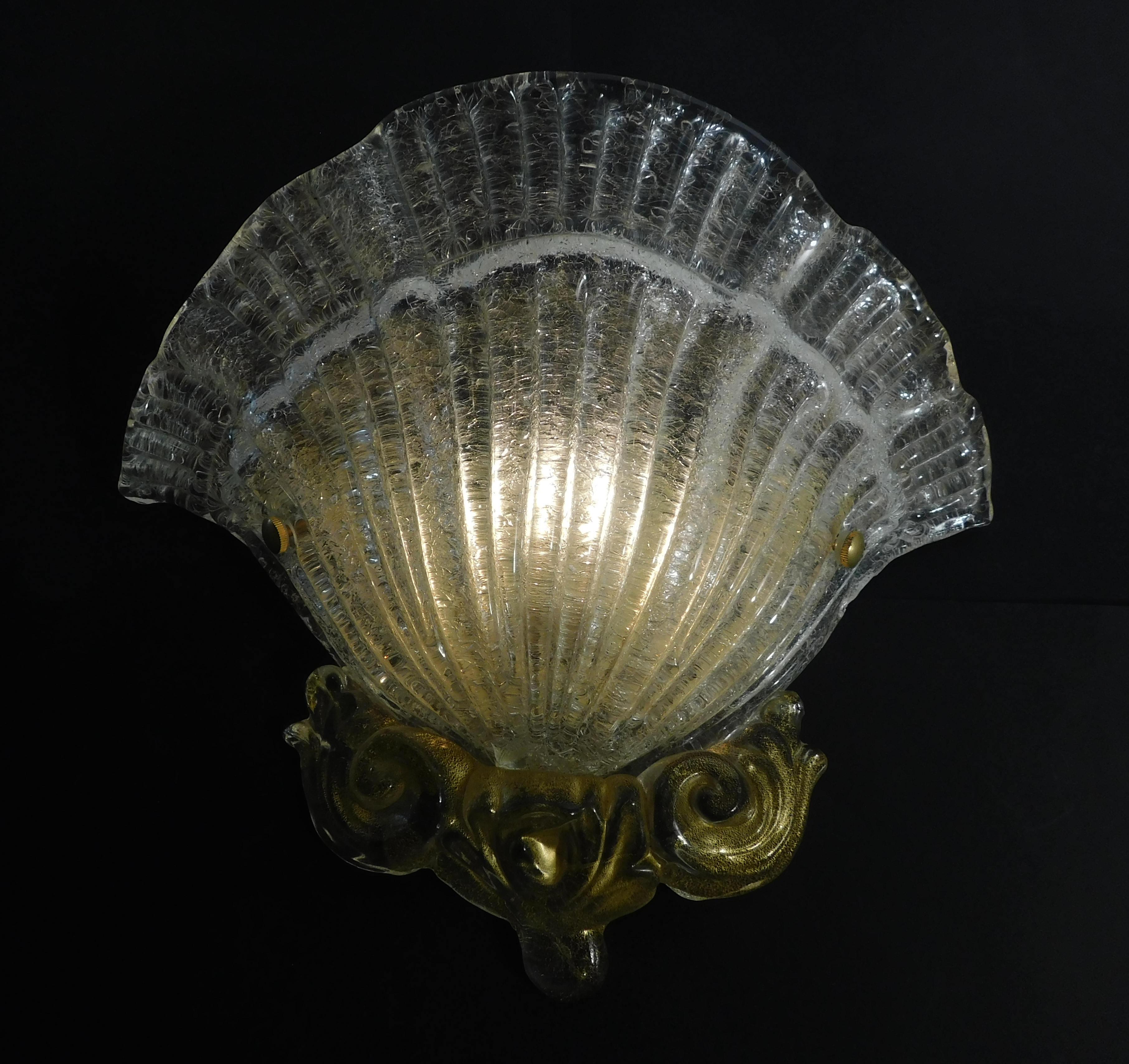 XX secolo Applique a ventaglio Graniglia oro in vendita