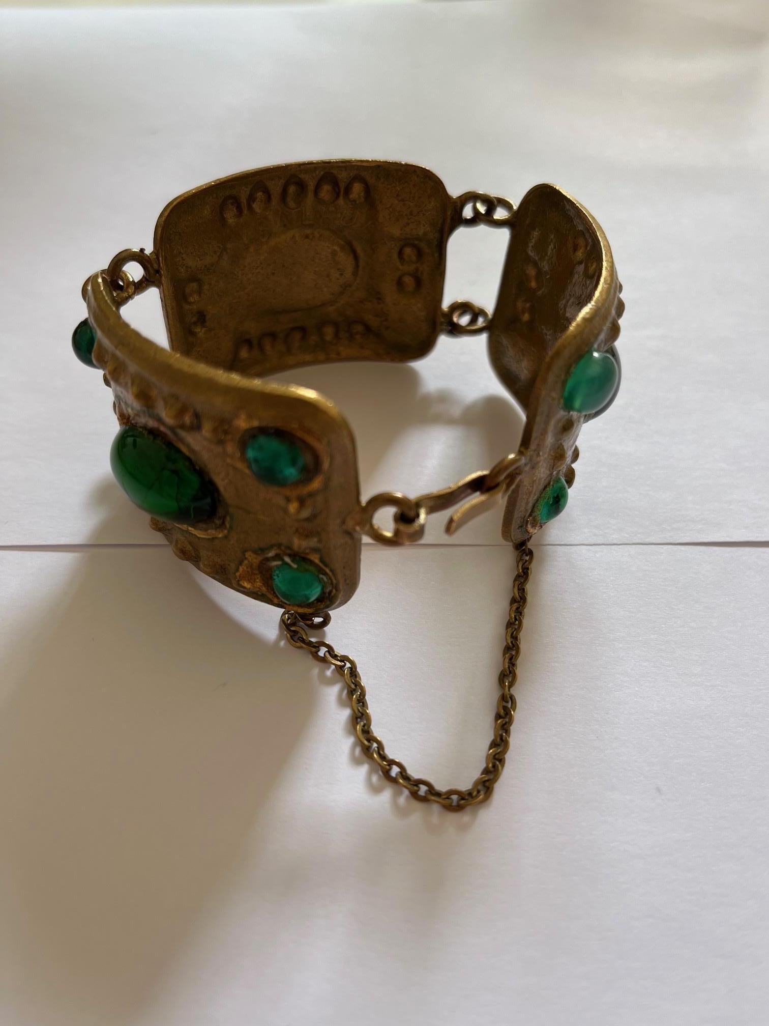 Gold Green Cabochon Chain Bracelet For Sale 2