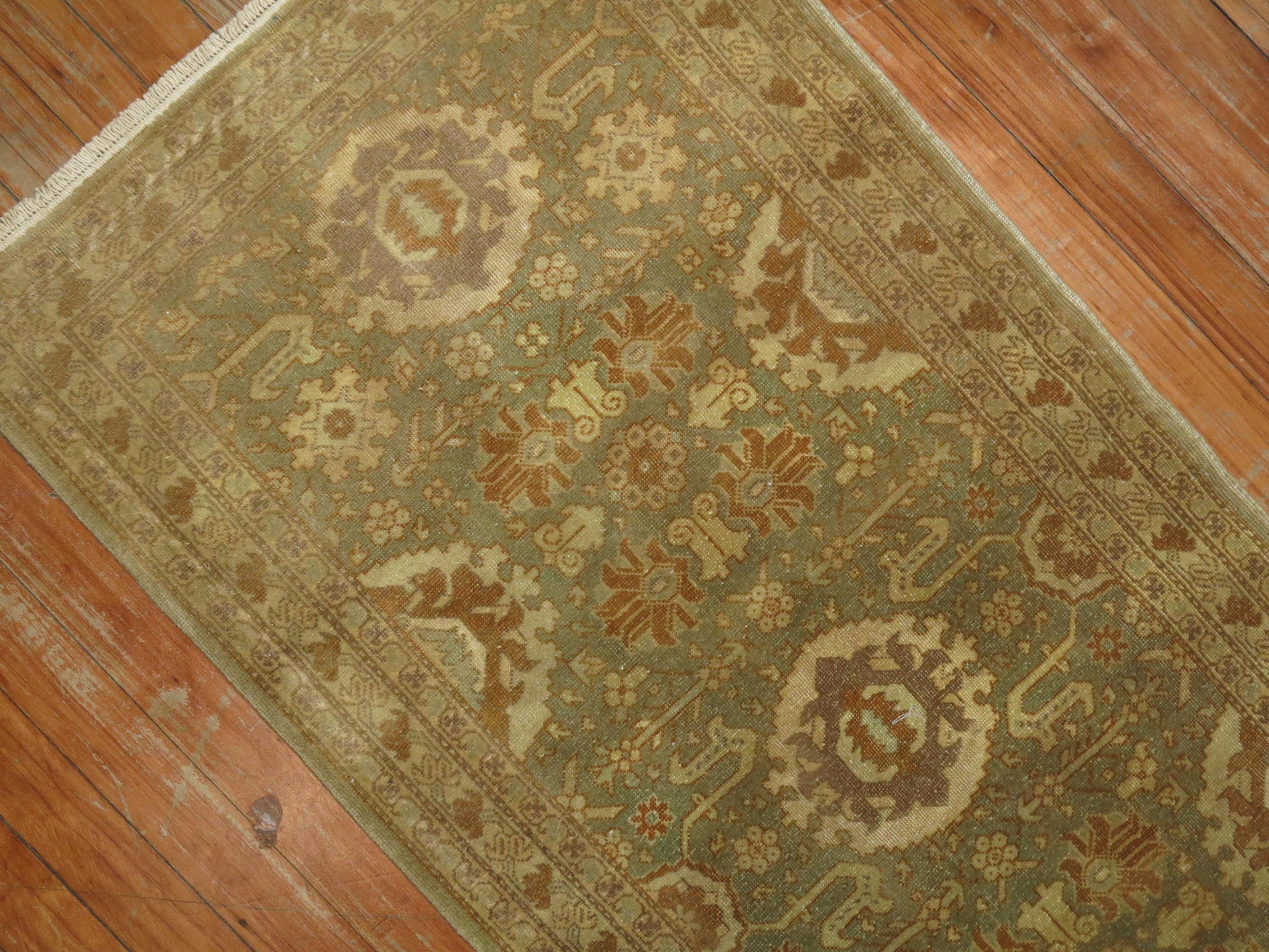 Gold Green Persian Tabriz  Rug In Good Condition For Sale In New York, NY