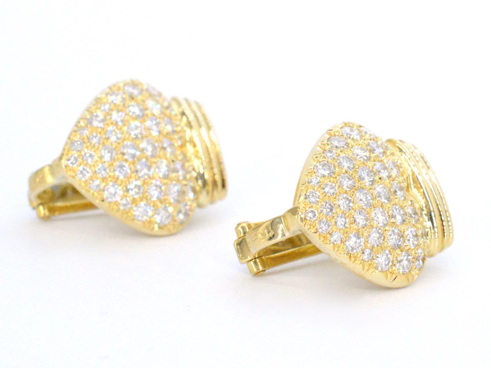Brilliant Cut Gold heart earrings with diamond For Sale