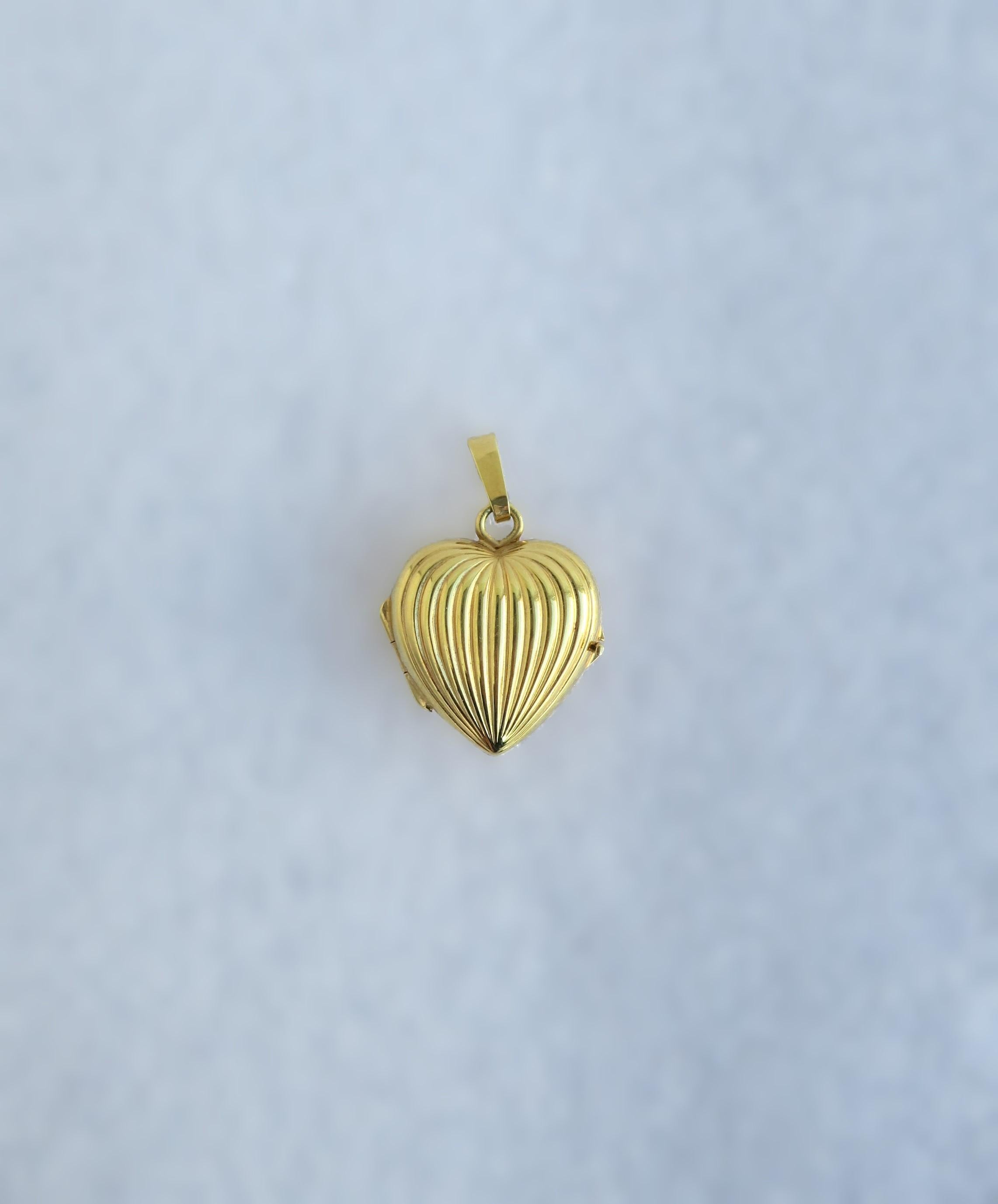 da uomo o donna Ciondolo a forma di cuore in oro in vendita