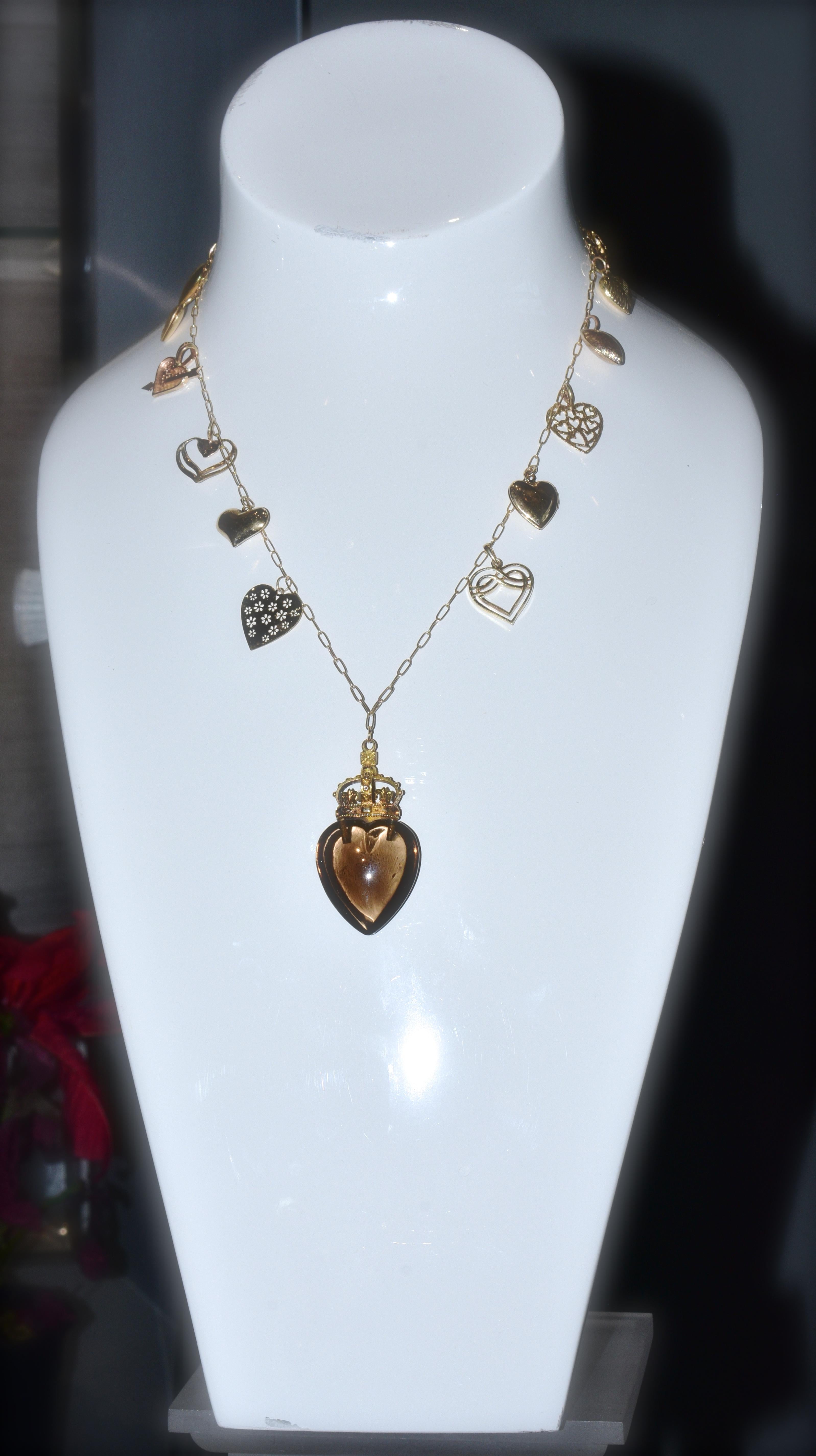Gold Heart Motif Charm Necklace 3