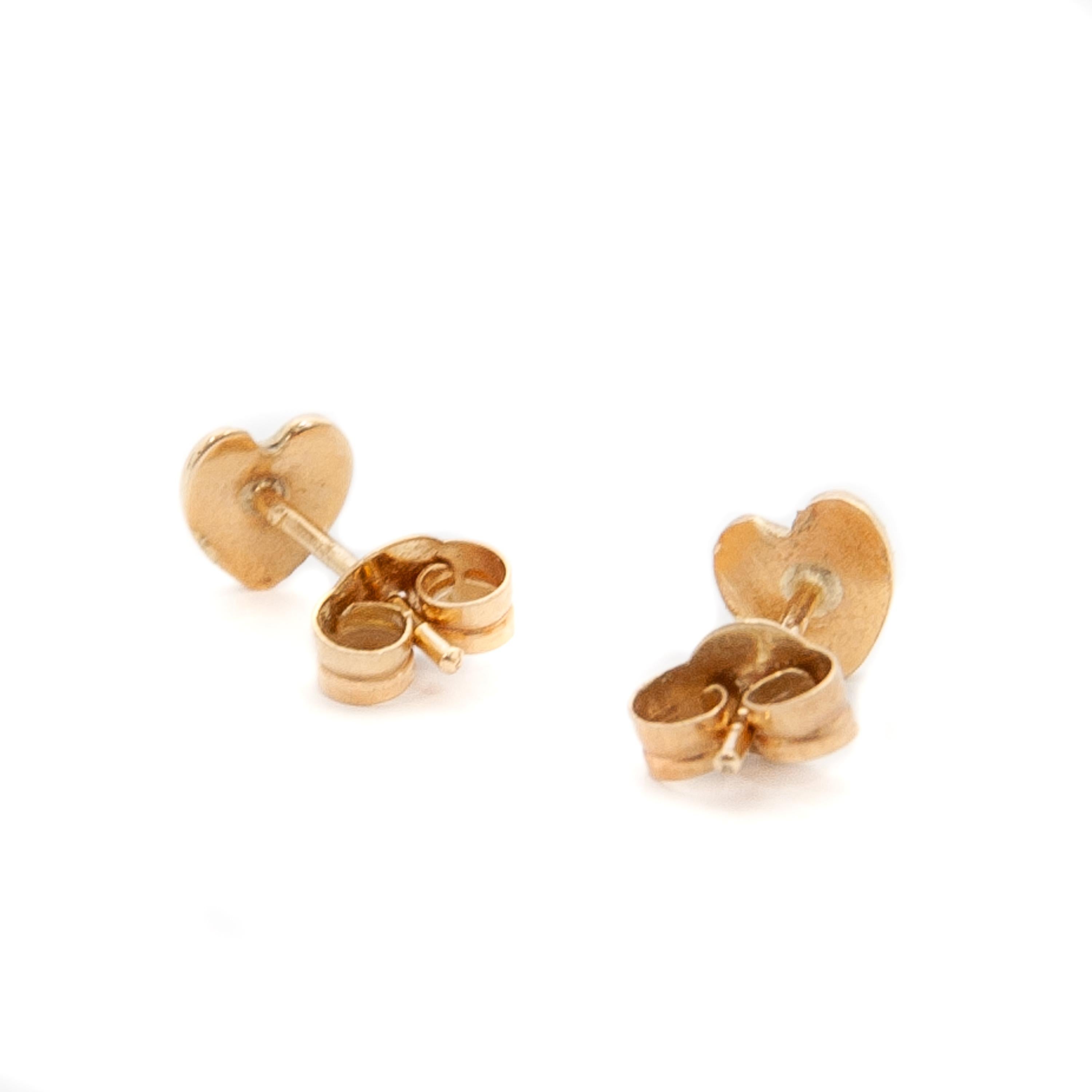 14k gold heart shaped earrings