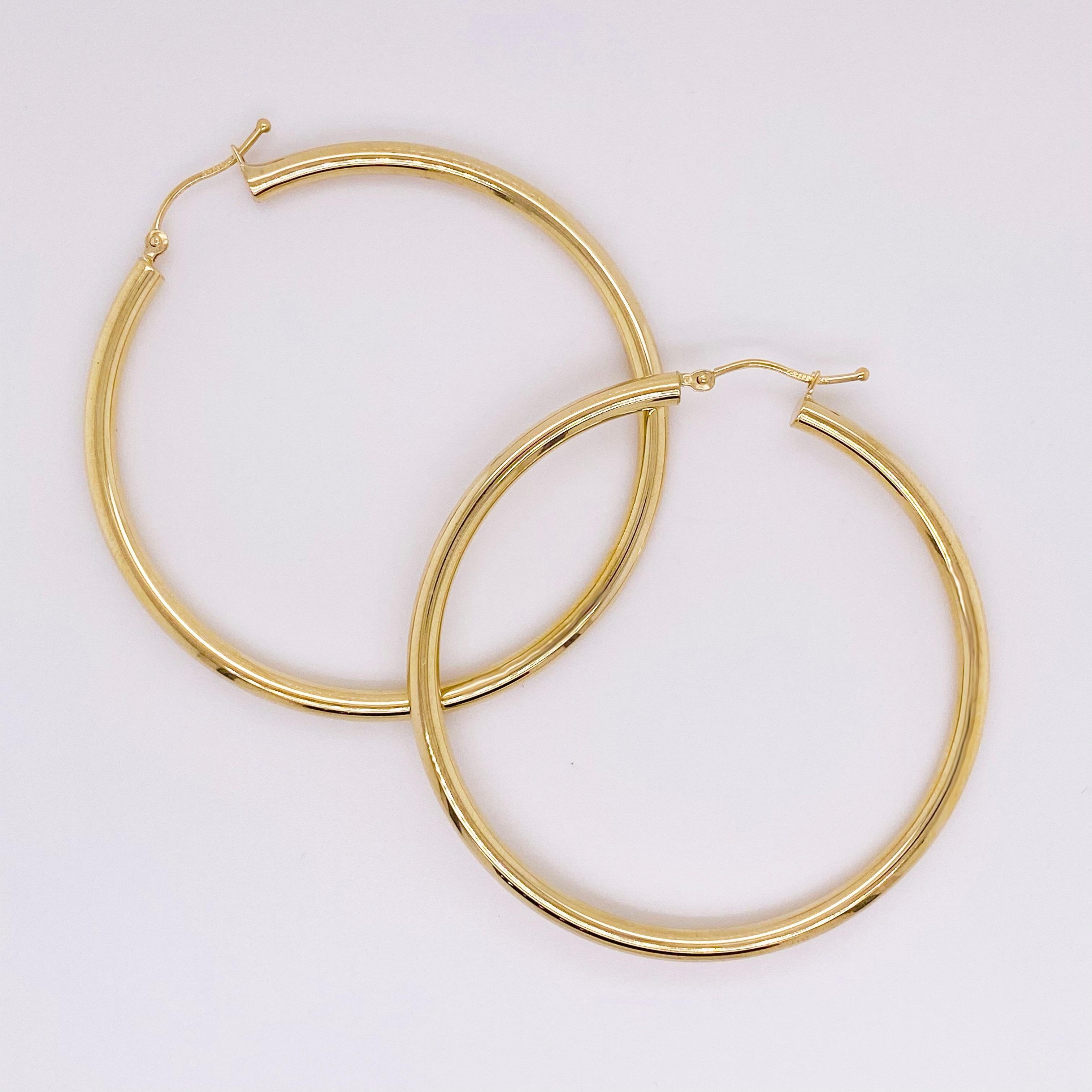 Moderne Boucles d'oreilles créoles en or jaune 14 carats et or 14 carats en vente
