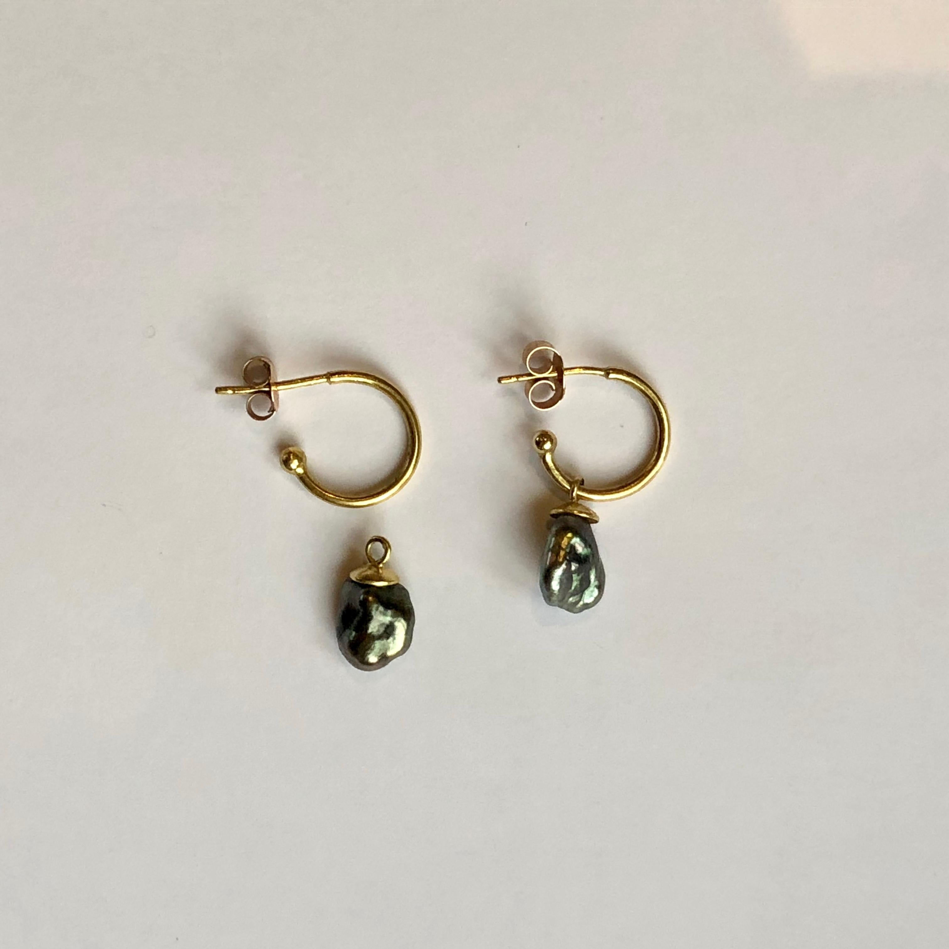 Contemporary Minka Gems 18 Karat Yellow Gold Removable Black Keshi Pearls Drop Earrings 