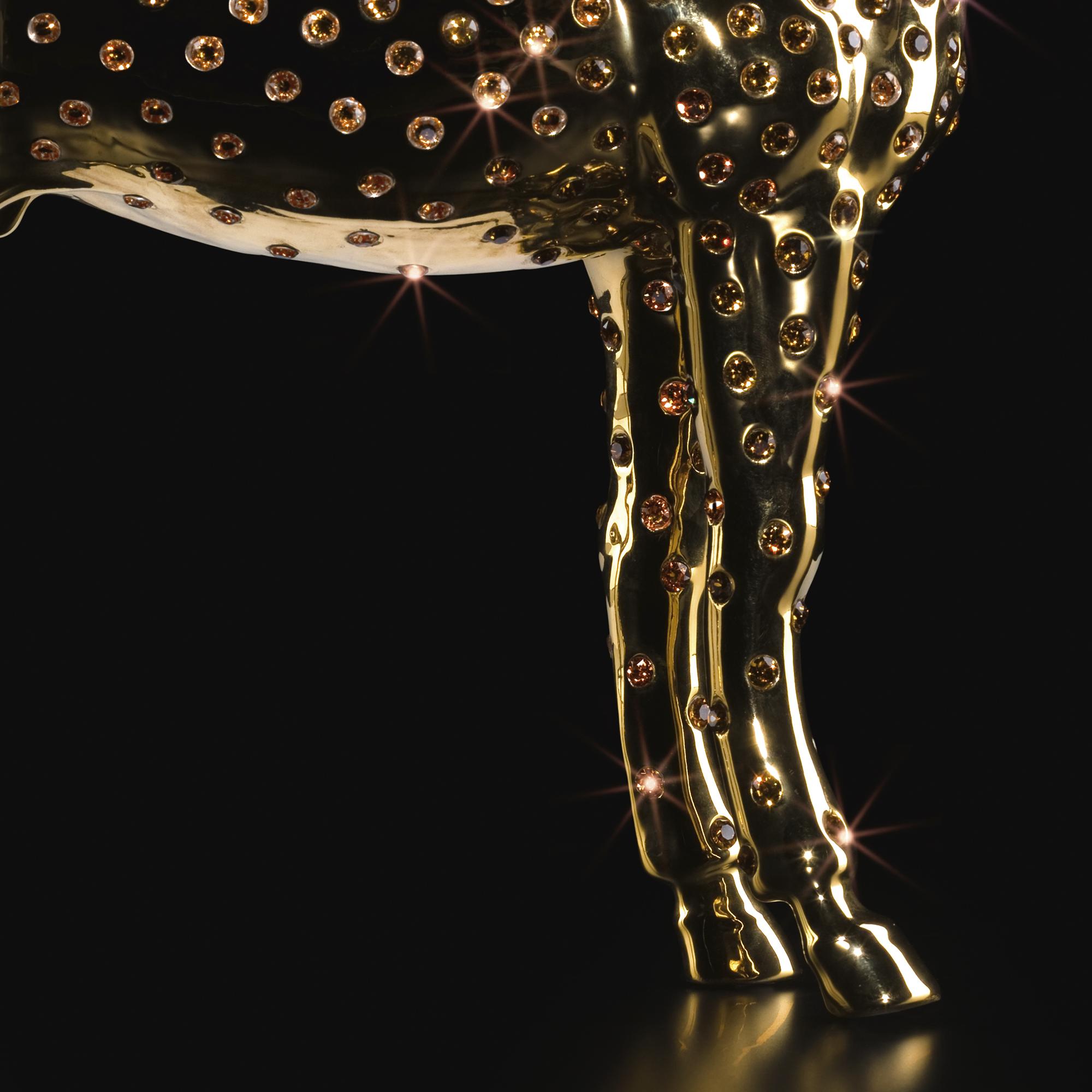 Gold Horse with Amber Crystals Sculpture In New Condition For Sale In Paris, FR