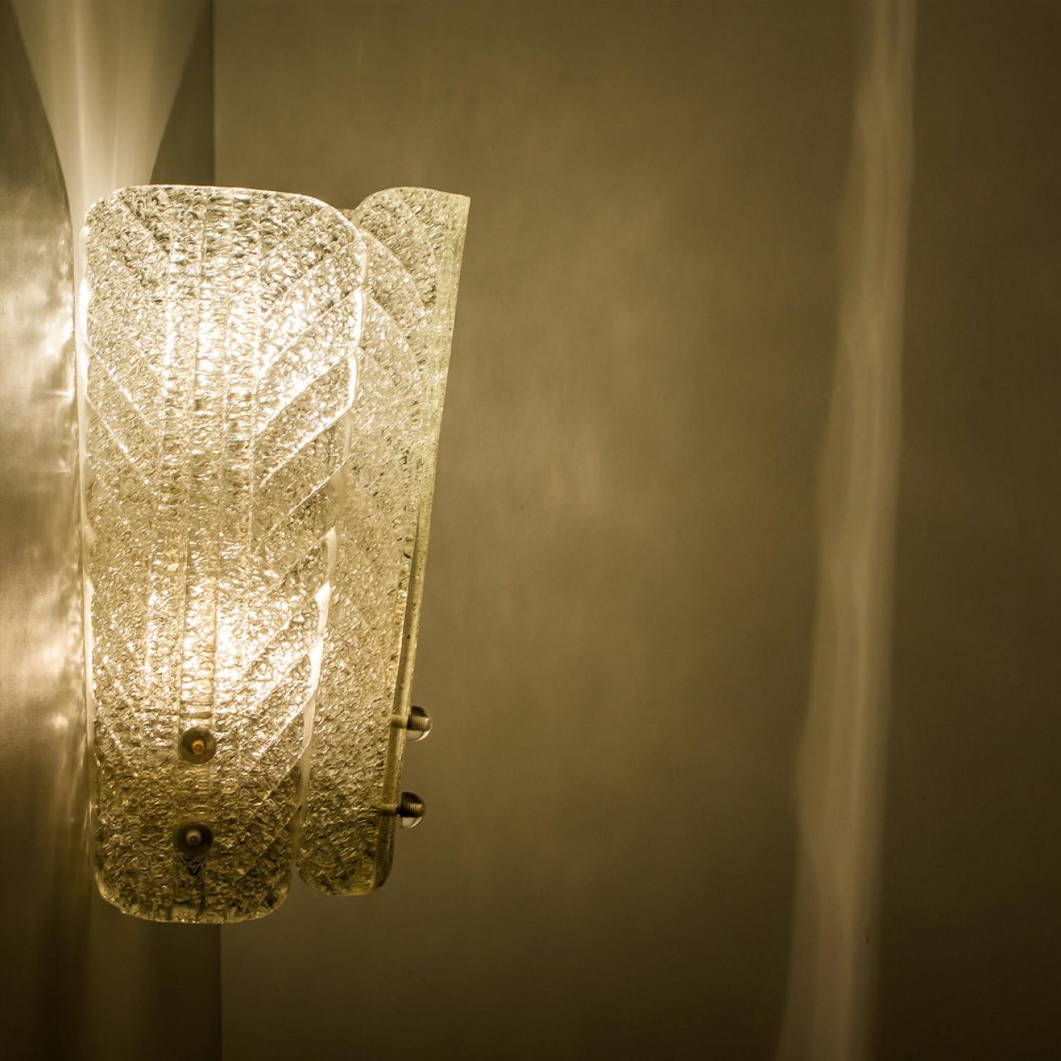 Appliques en verre et laiton à inclusions d'or dans le style de Barovier, 1960 en vente 5