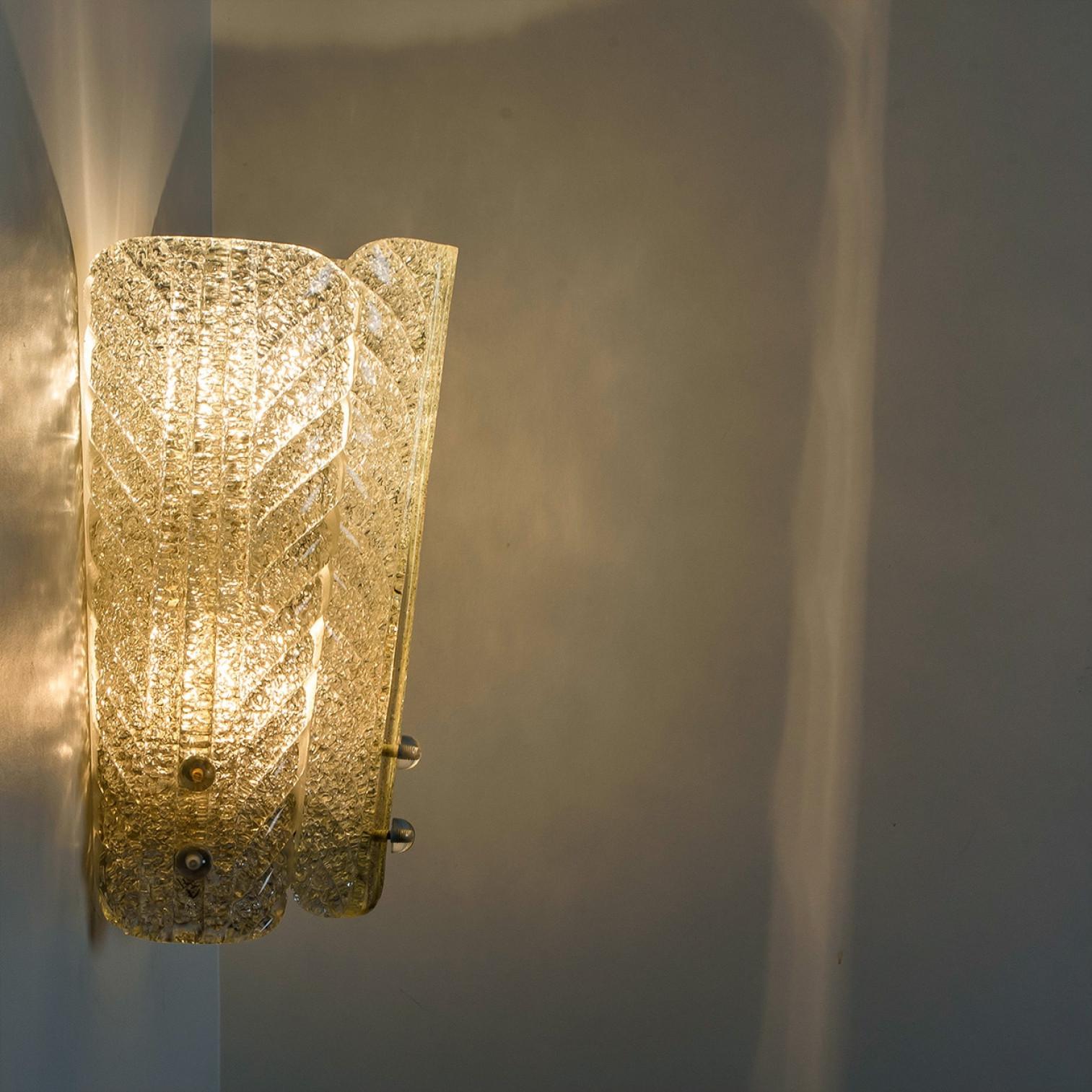 Appliques en verre et laiton à inclusions d'or dans le style de Barovier, 1960 en vente 6