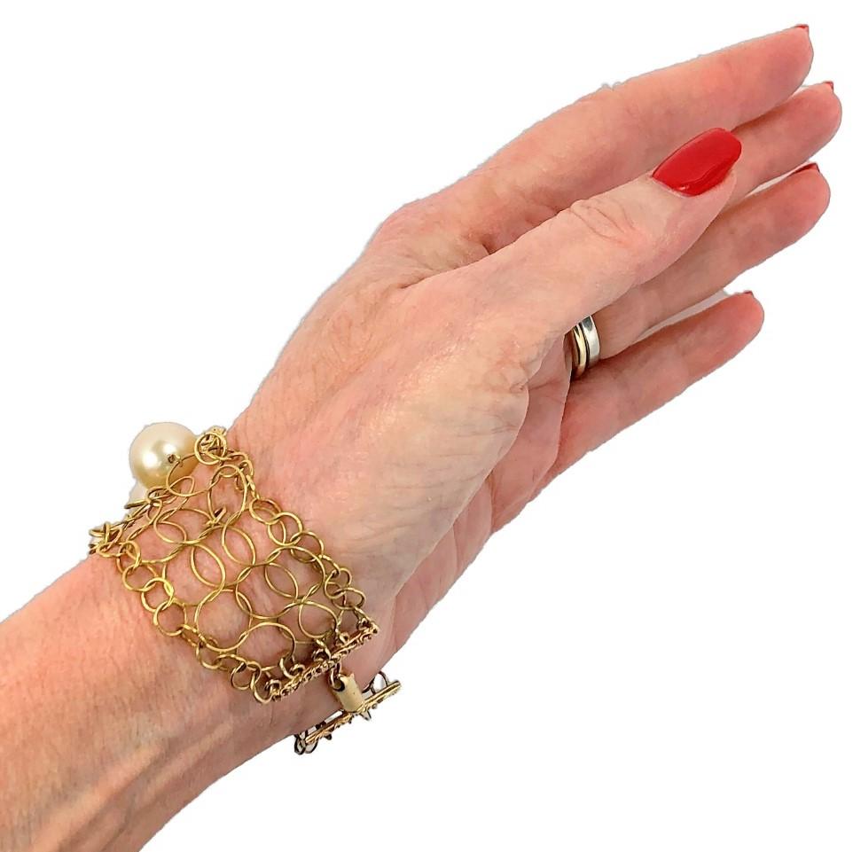 Gold Interlocking Wire Link Bracelet with Pearls 6