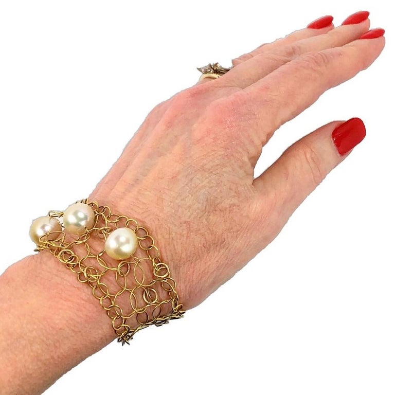Gold Interlocking Wire Link Bracelet with Pearls For Sale at 1stDibs