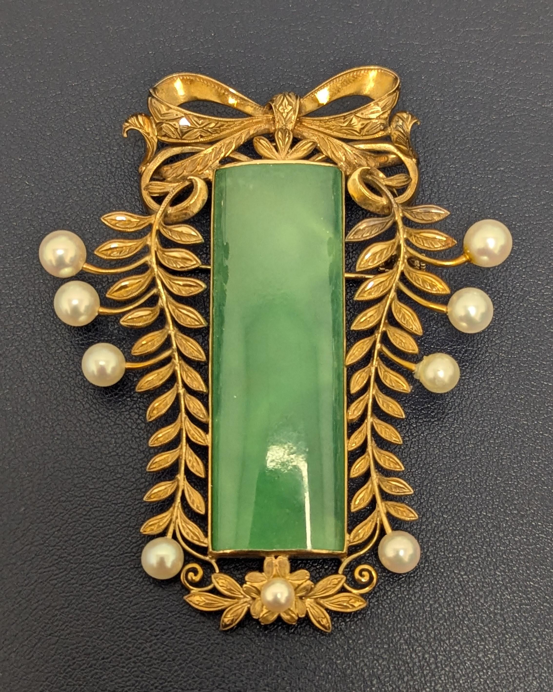 Mixed Cut Gold Jade and Cultured Pearl Bow Pendant-Brooch For Sale