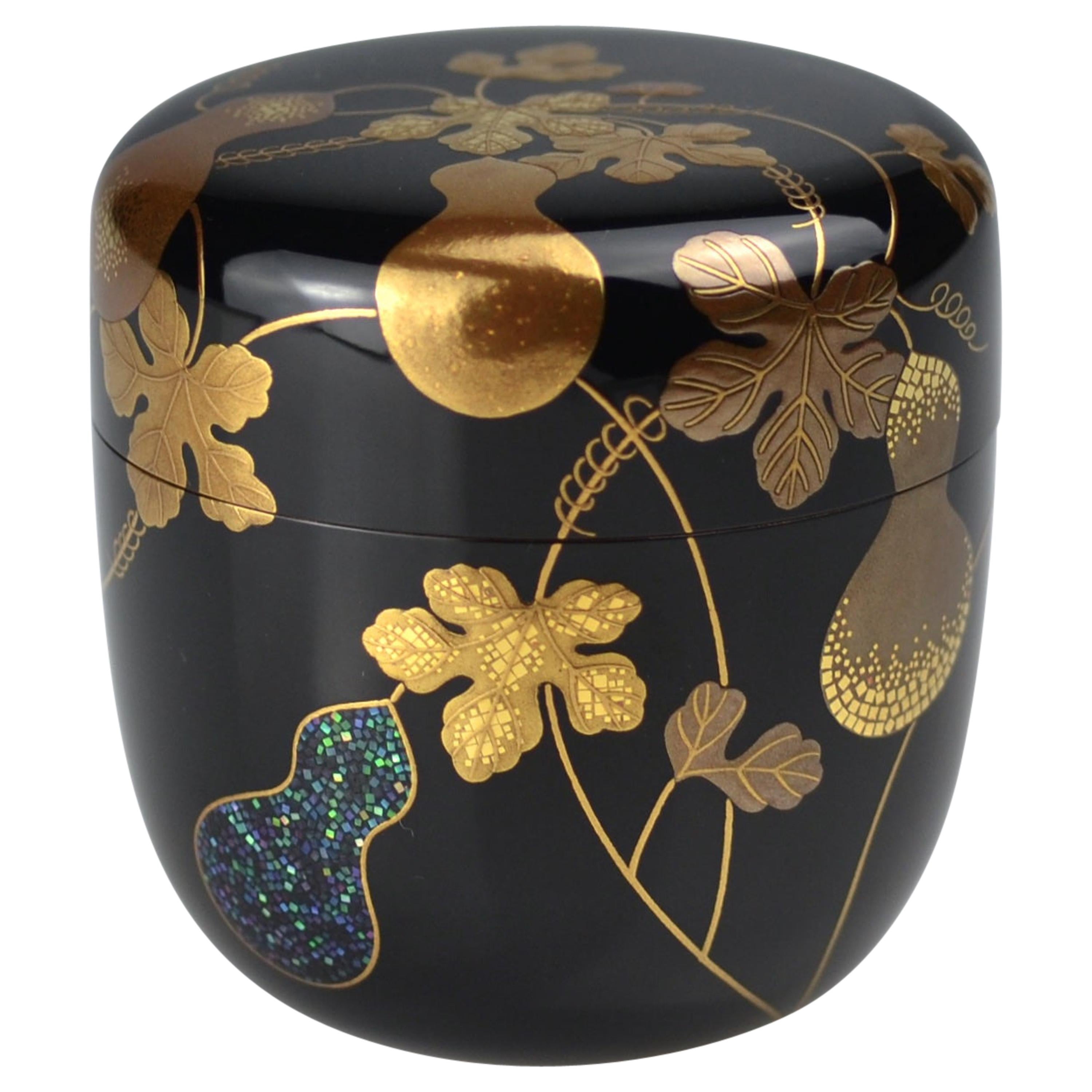 Gold Lacquer Maki-e Tea Caddy with Gourds and Wines by Ippyosai VII, 1942 For Sale