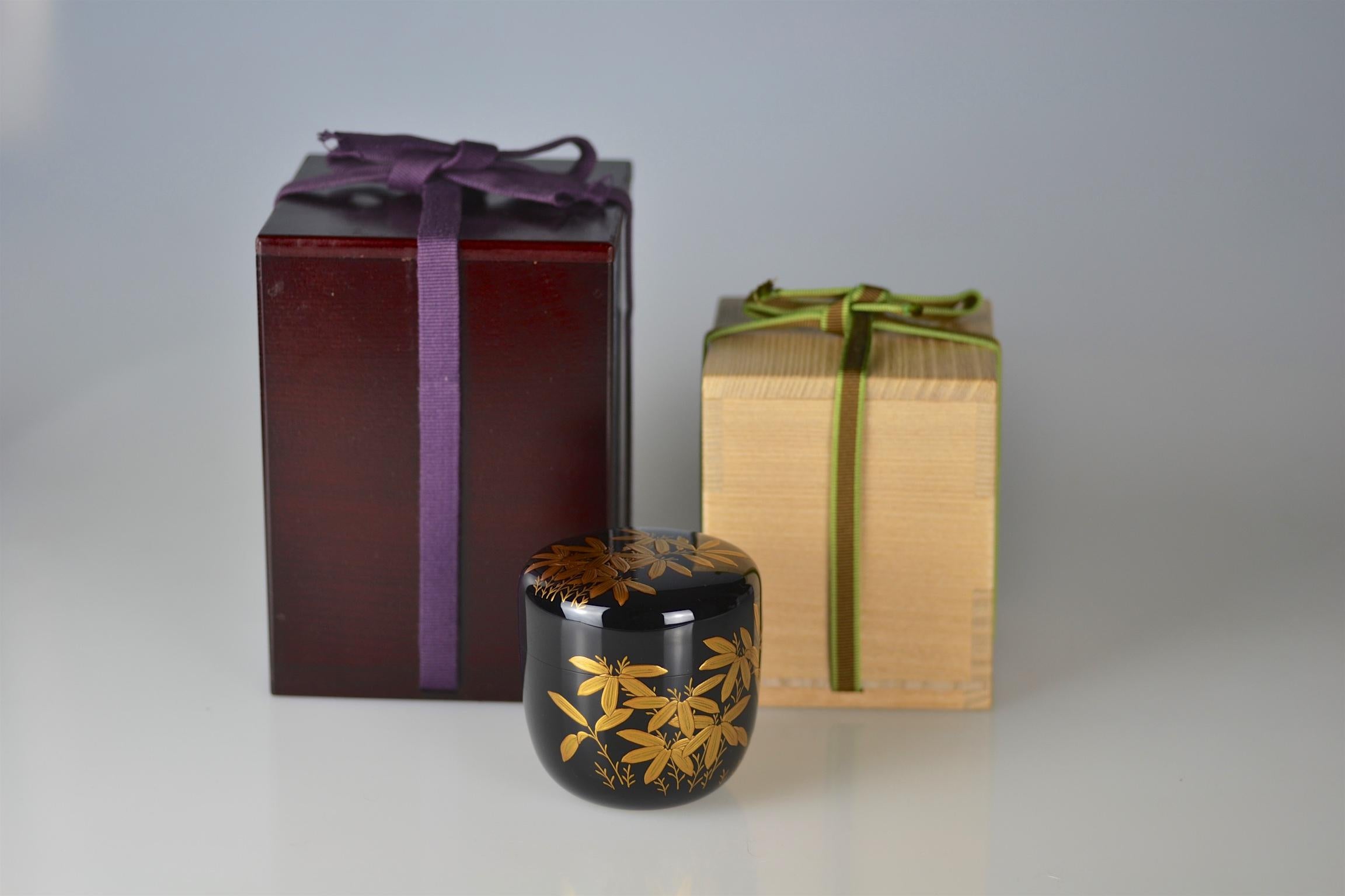 Gold Lacquer Tea Caddy with Bamboo Decor by Ippyosai VII '1942' 'Ippyo Eizo' 2