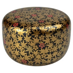 Retro Gold Lacquer Tea Caddy with Maple Leaves and Cherry Blossoms by Ippyosai VII
