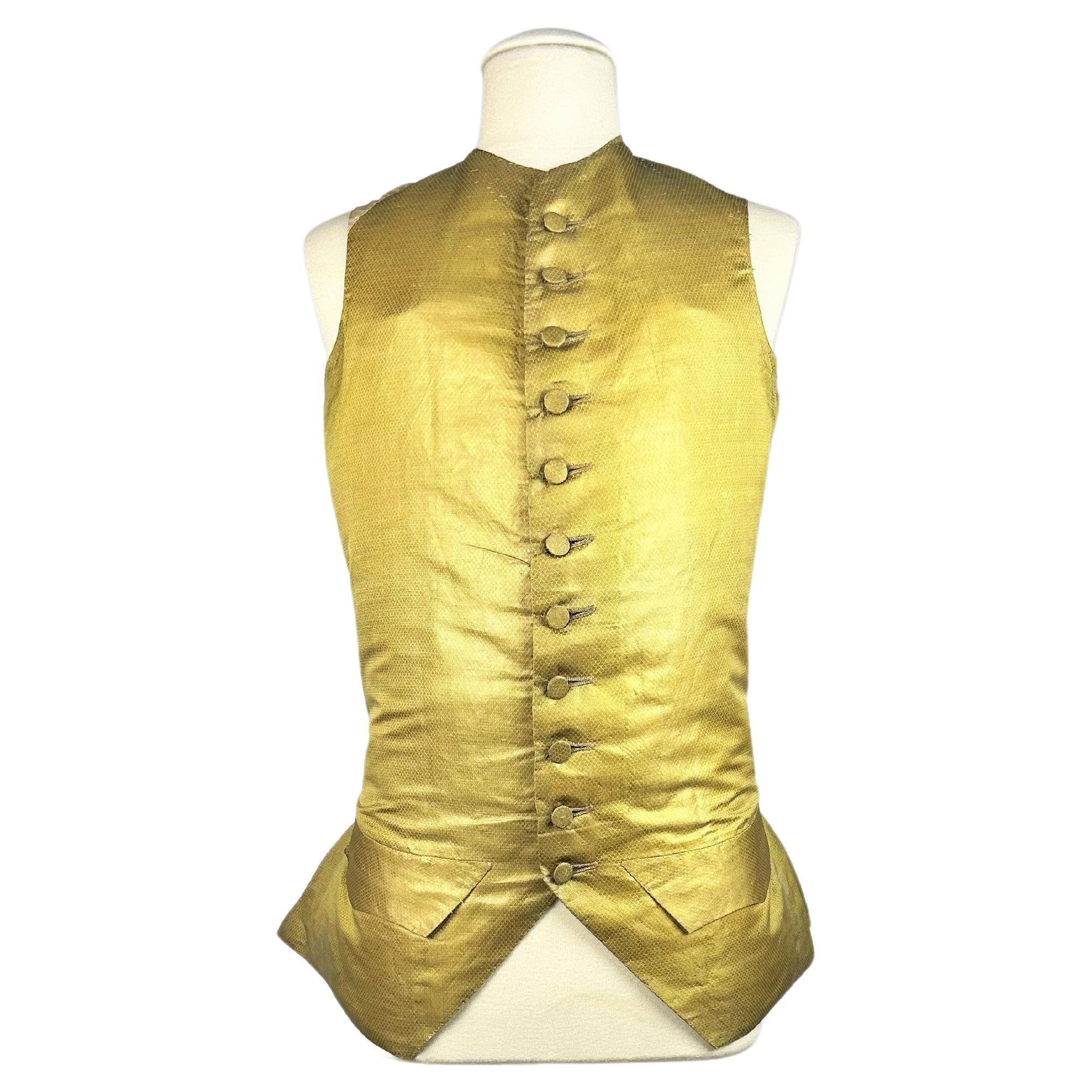Gold lamé waistcoat - France Louis XV period Circa 1770 For Sale