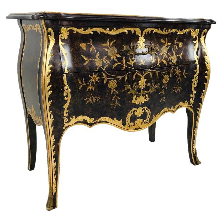 Coffre / commode en feuille d'or de John Widdicomb